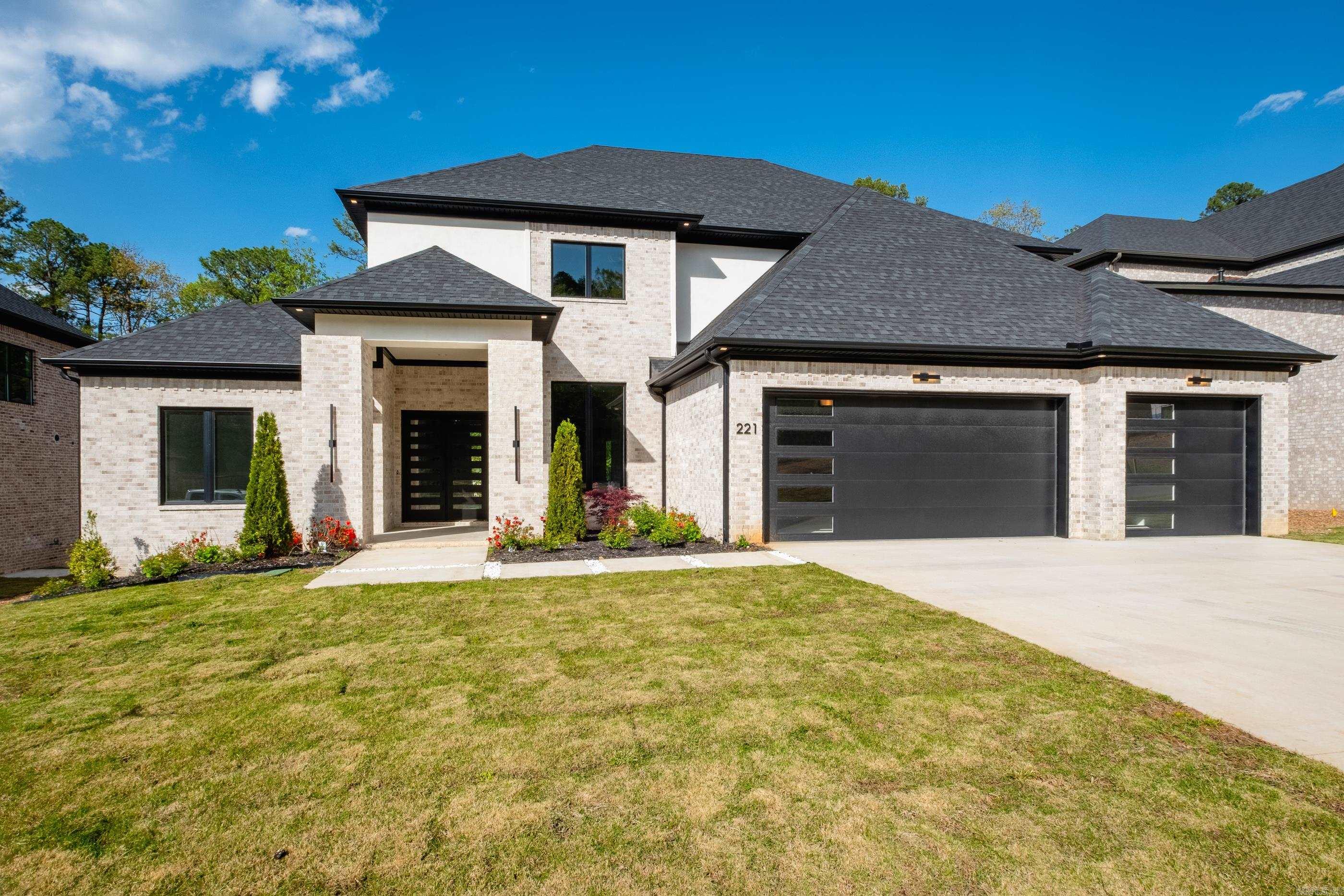 CHENAL VALLEY ABINGTON COURT - Residential