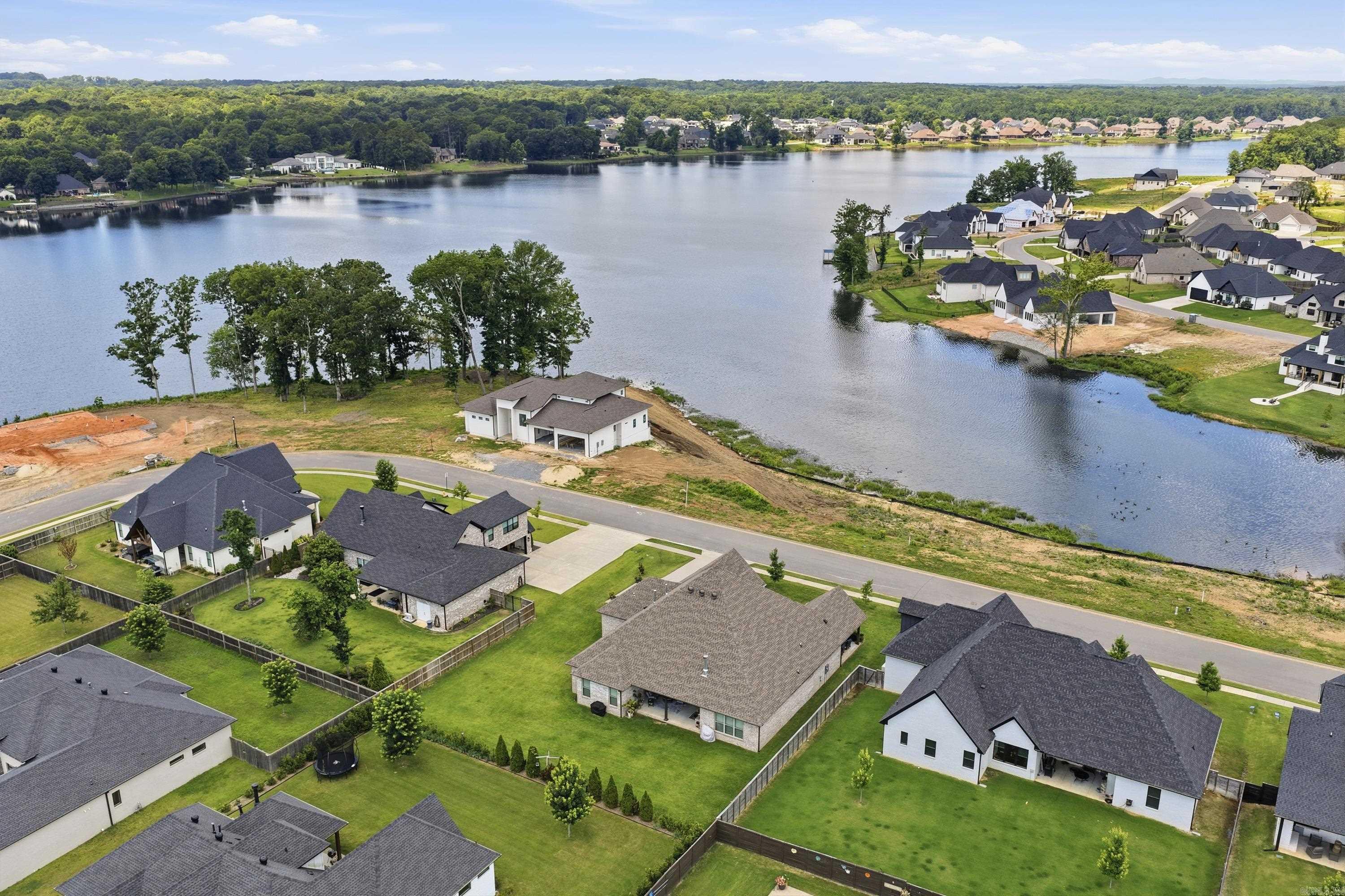 HURRICANE LAKE EST - Residential