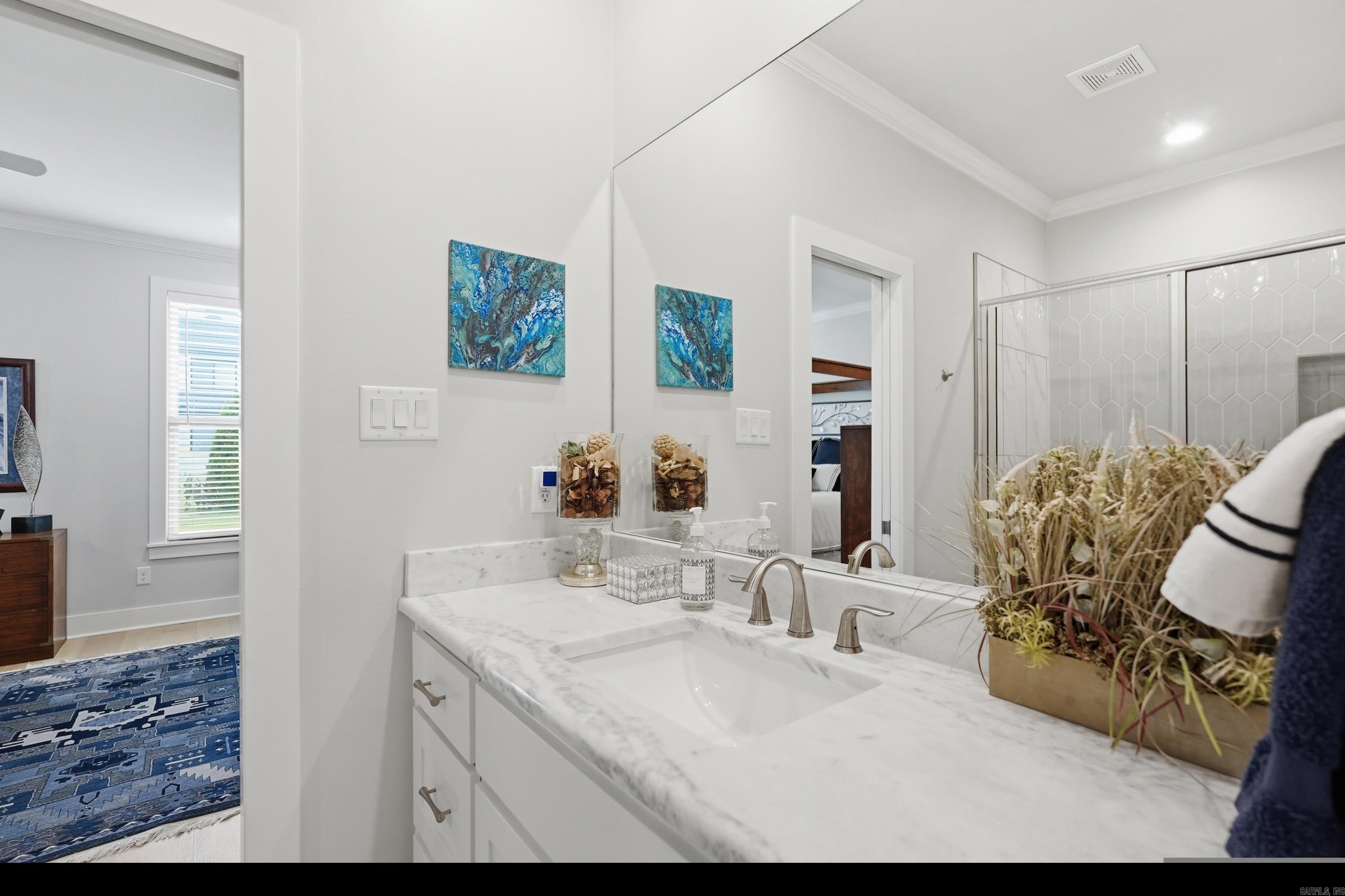 HURRICANE LAKE EST - Residential