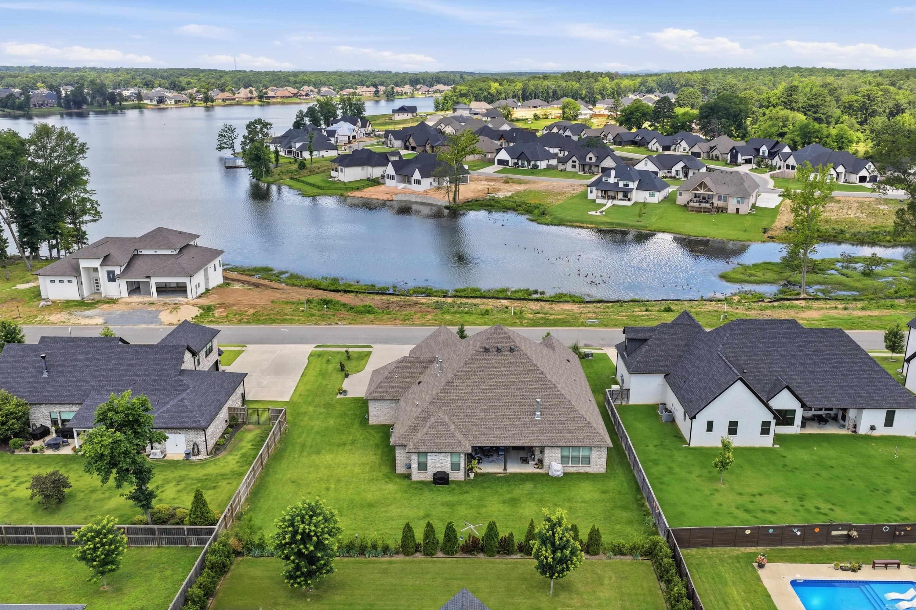 HURRICANE LAKE EST - Residential