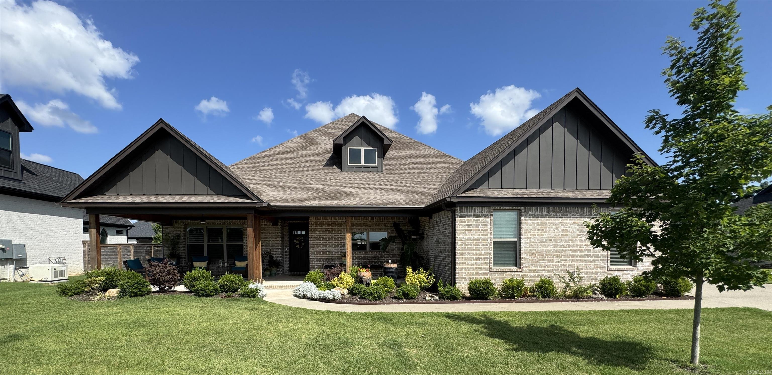 HURRICANE LAKE EST - Residential