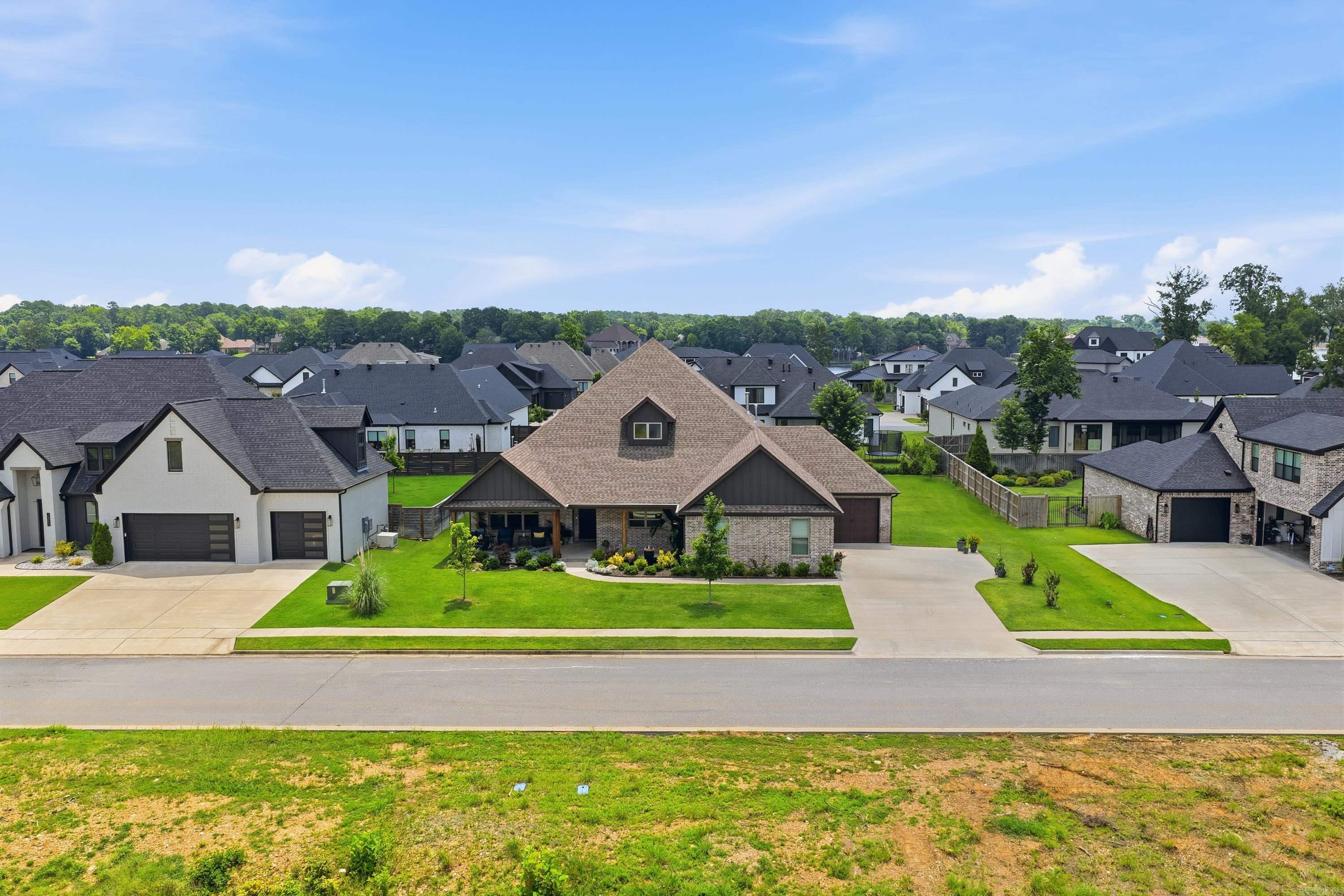 HURRICANE LAKE EST - Residential