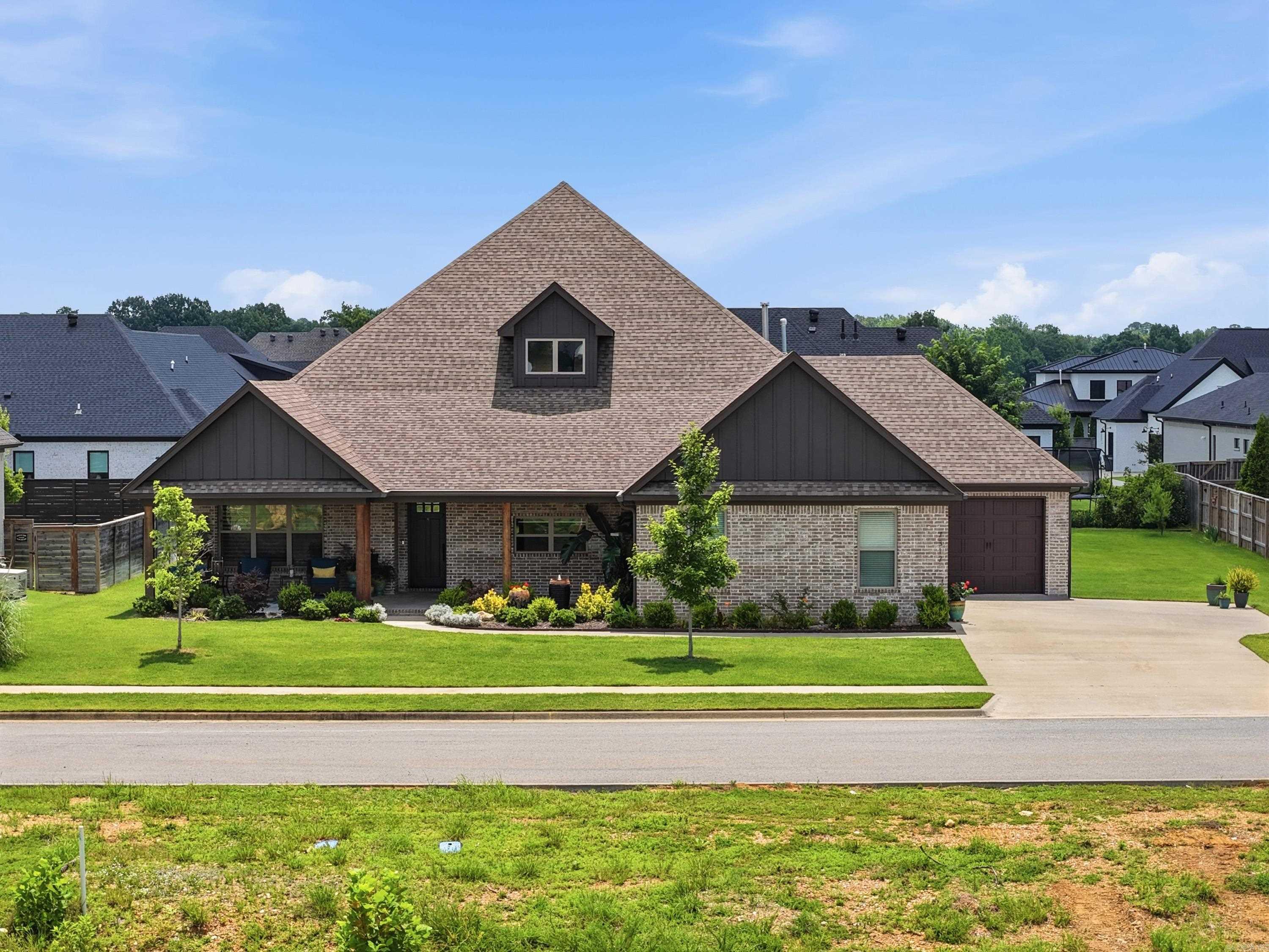 HURRICANE LAKE EST - Residential