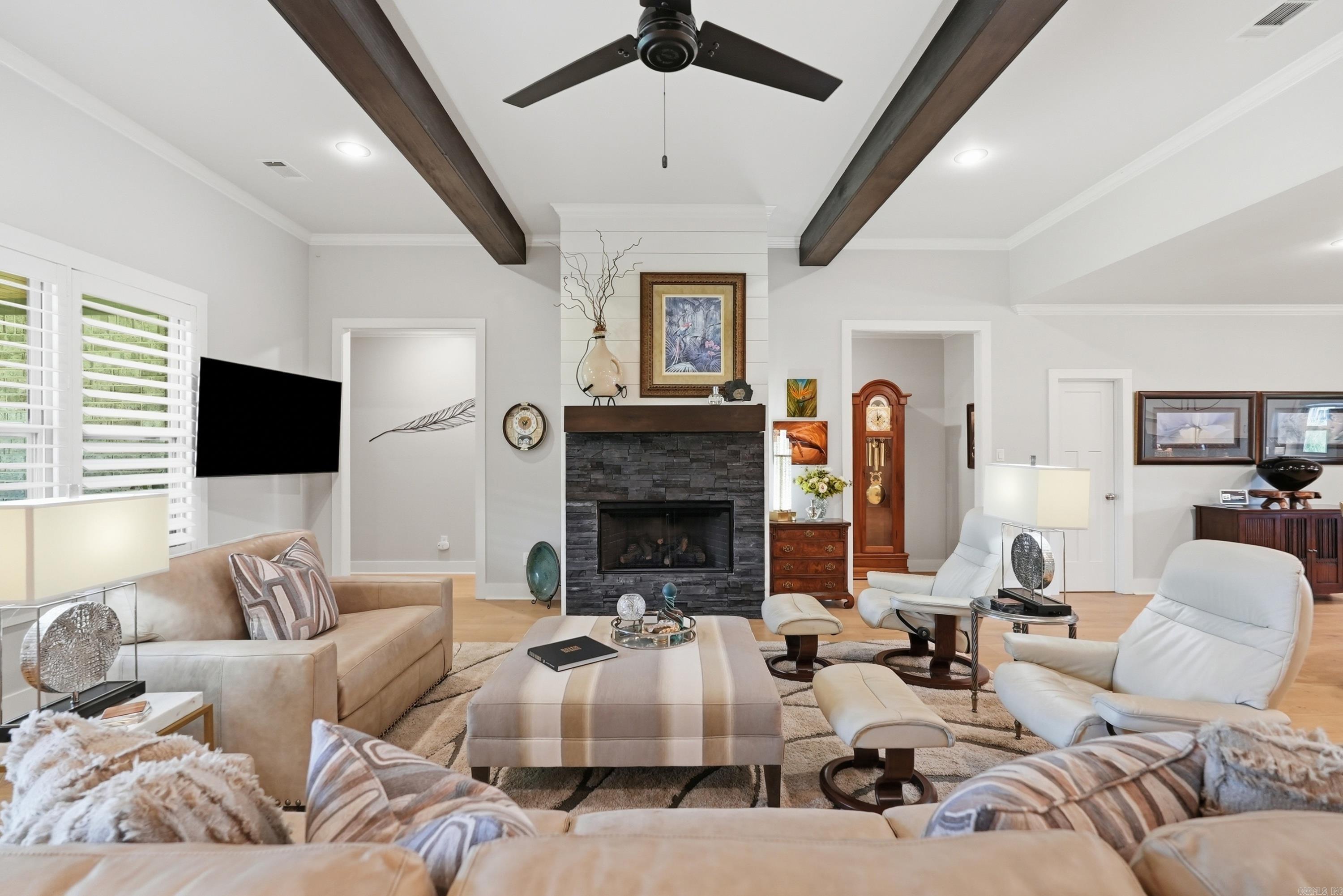 HURRICANE LAKE EST - Residential