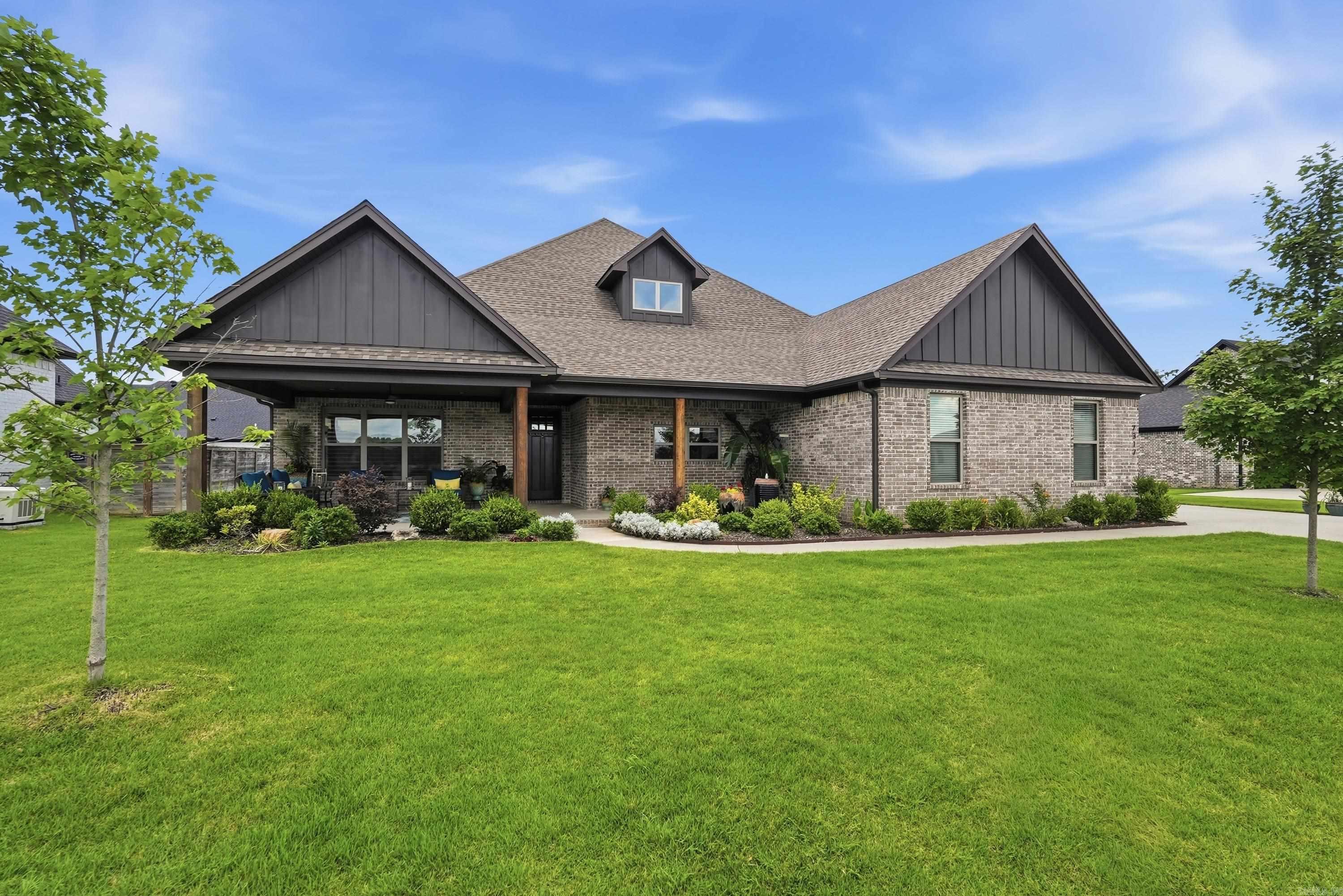 HURRICANE LAKE EST - Residential