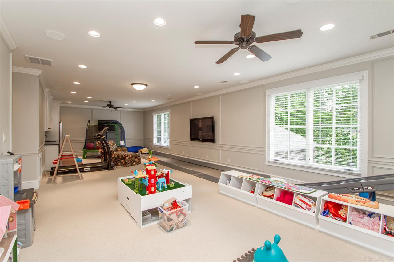 NEWTONS - Residential
