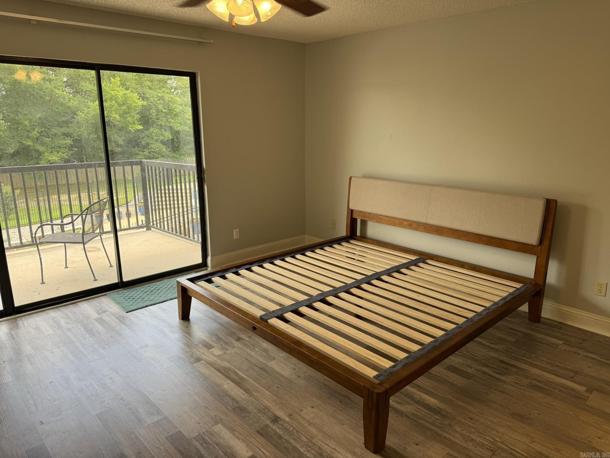 EMERALD ISLE HPR - Residential