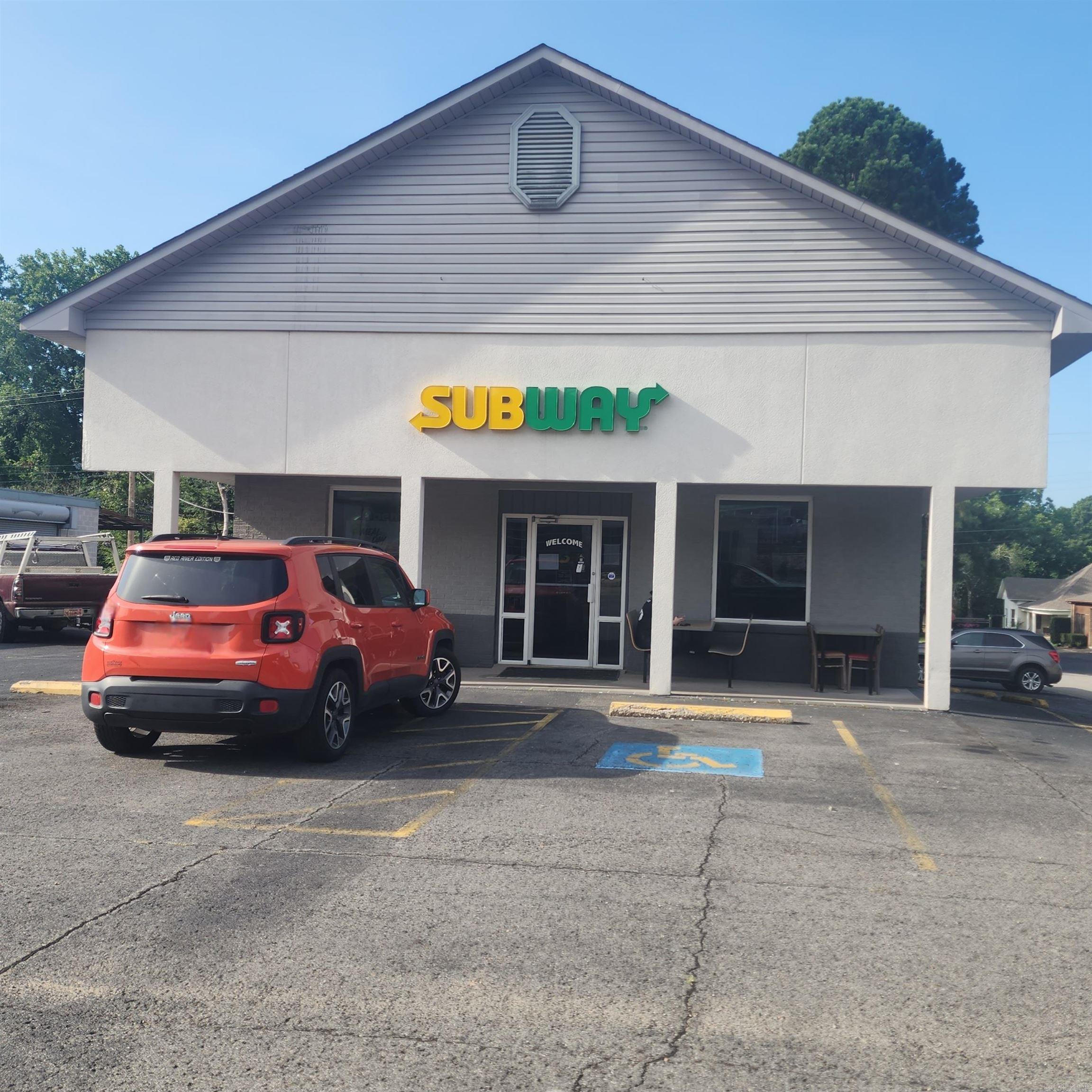 Downtown Heber Springs priced at appraised value with Tenant in place.  There is a large office in the back of building with a full bath that was added in 2009.