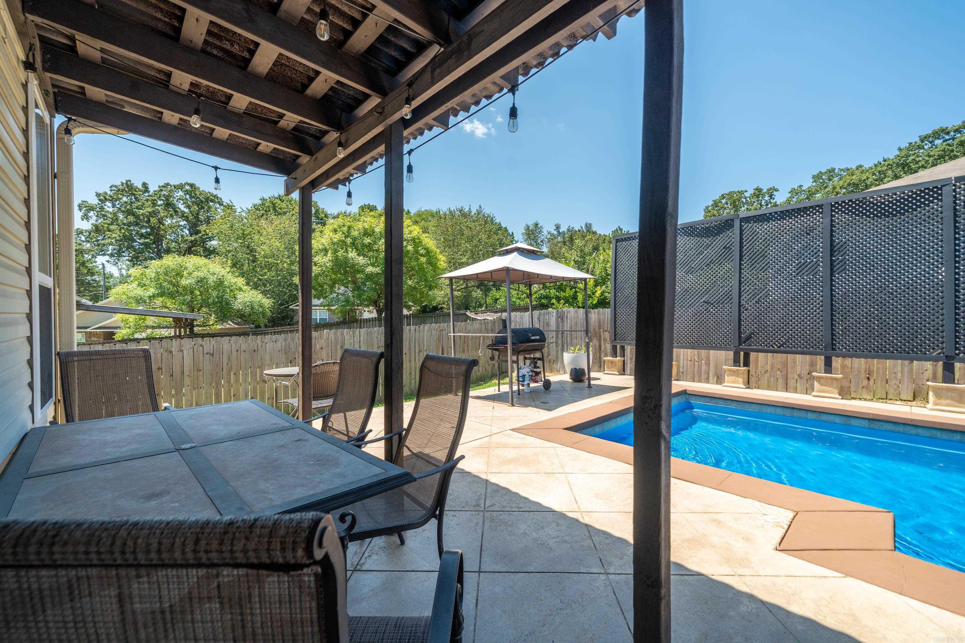 Hickory Hills - Residential
