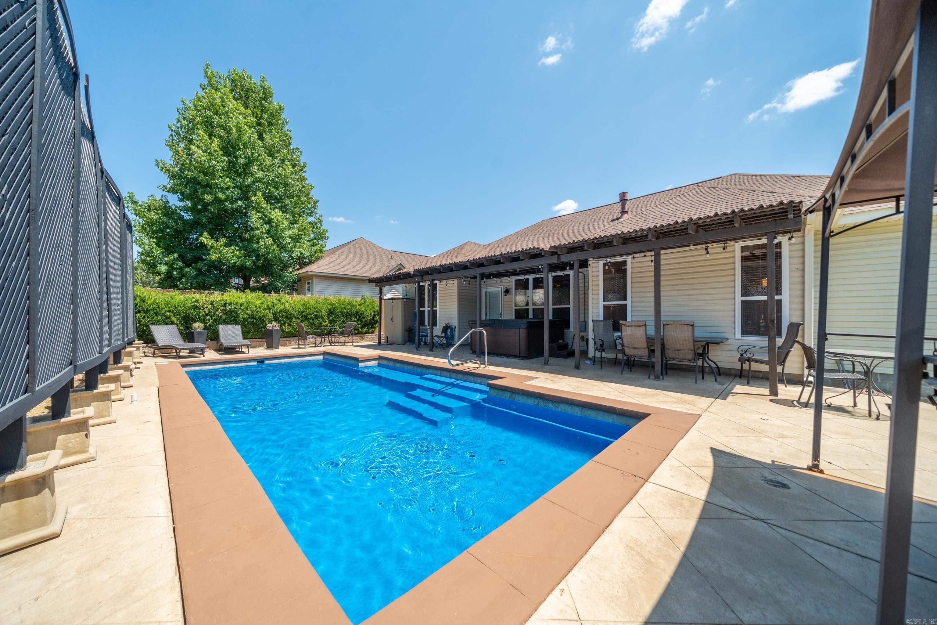 Hickory Hills - Residential