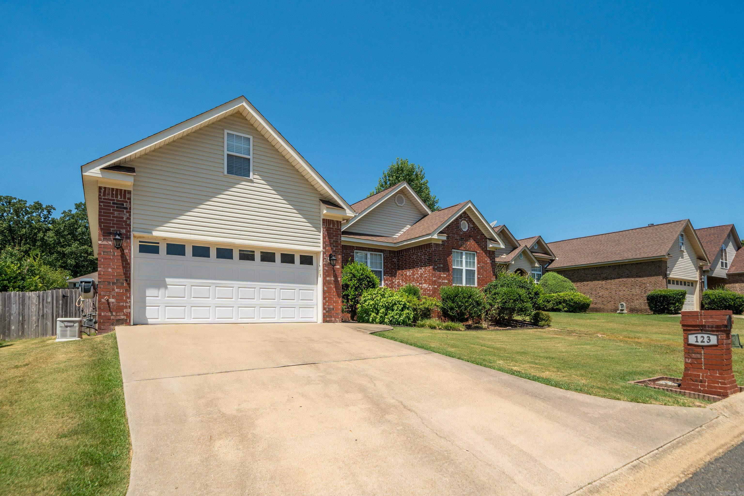 Hickory Hills - Residential