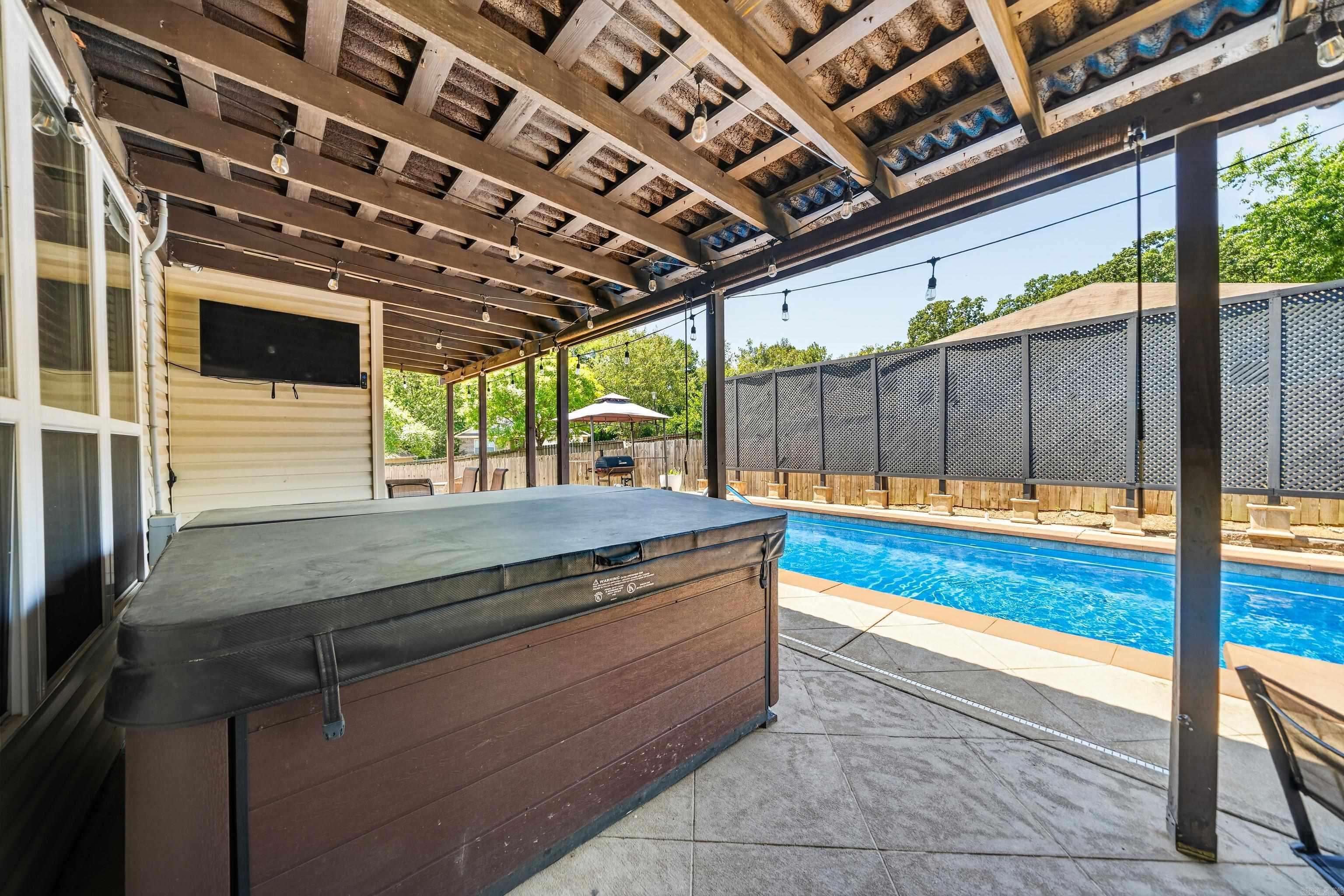 Hickory Hills - Residential