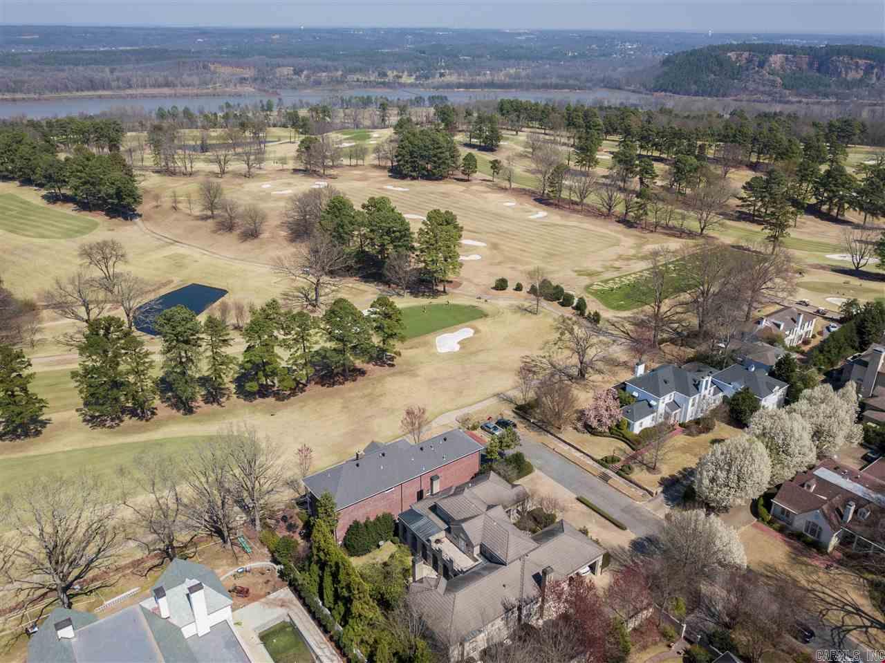 COUNTRY CLUB HGTS - Residential