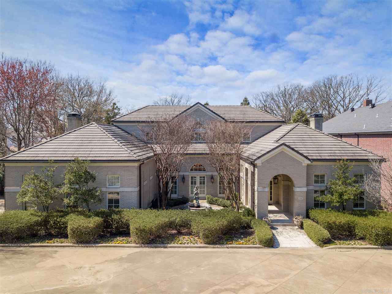 COUNTRY CLUB HGTS - Residential
