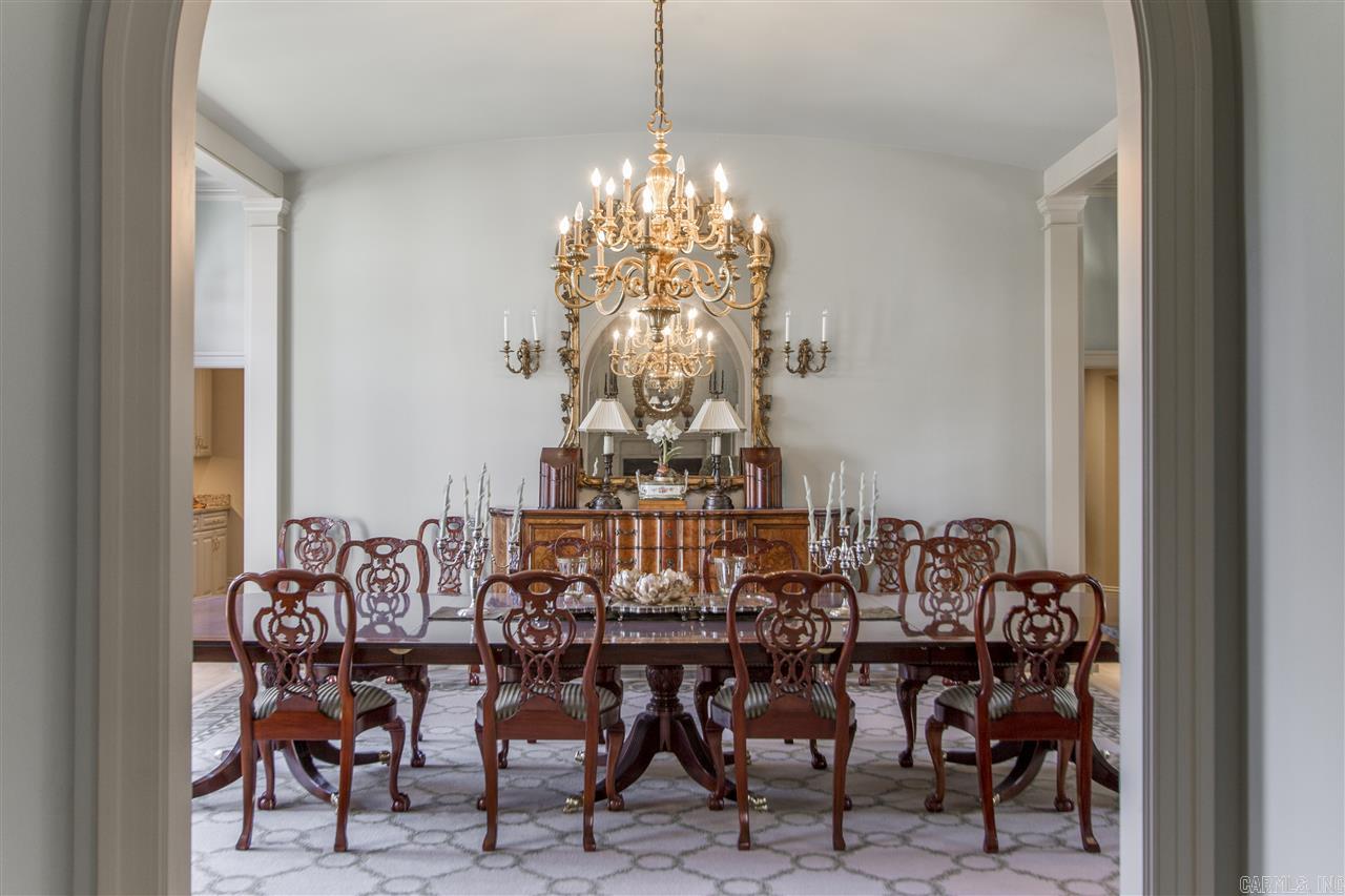 COUNTRY CLUB HGTS - Residential