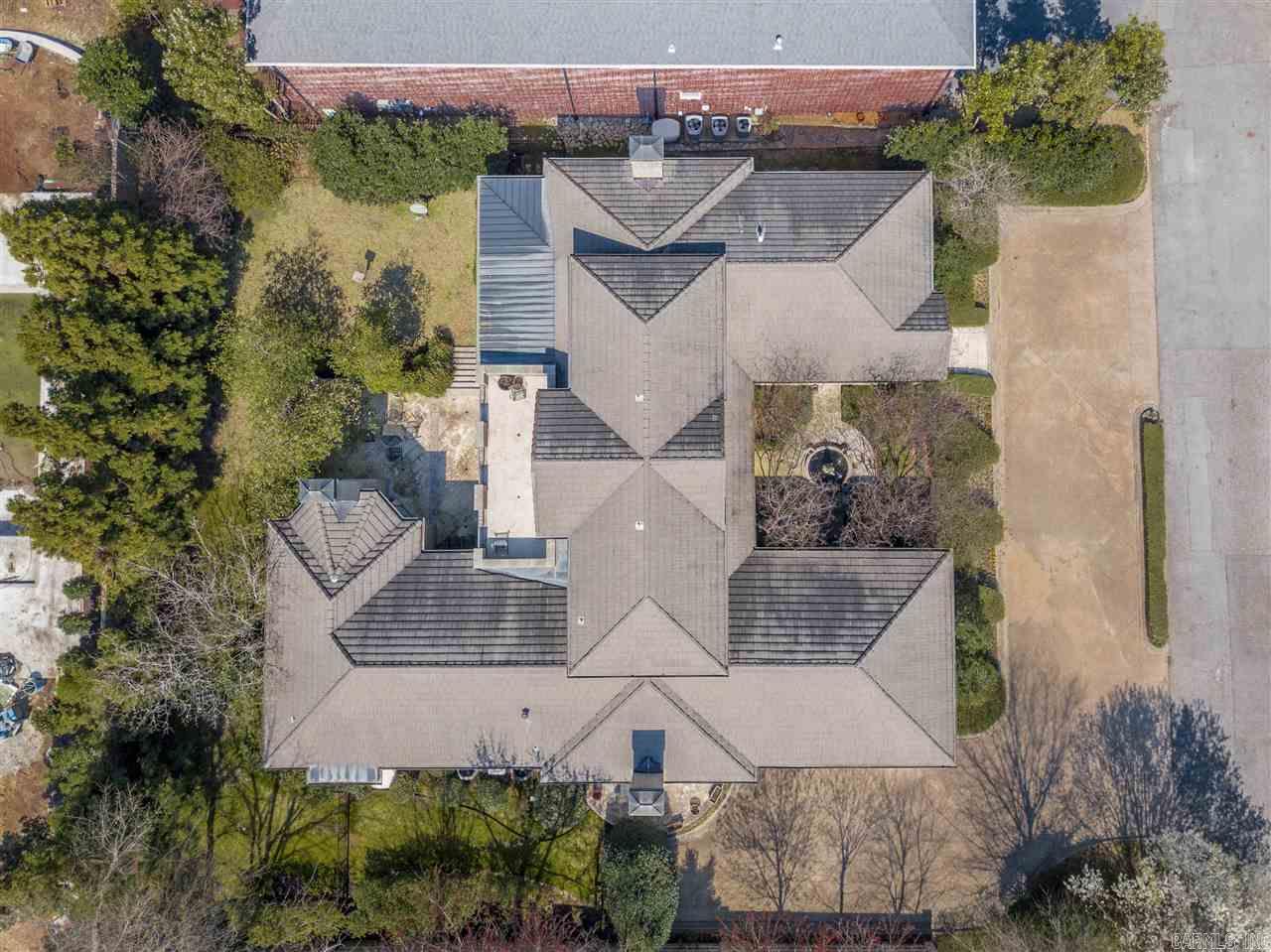 COUNTRY CLUB HGTS - Residential