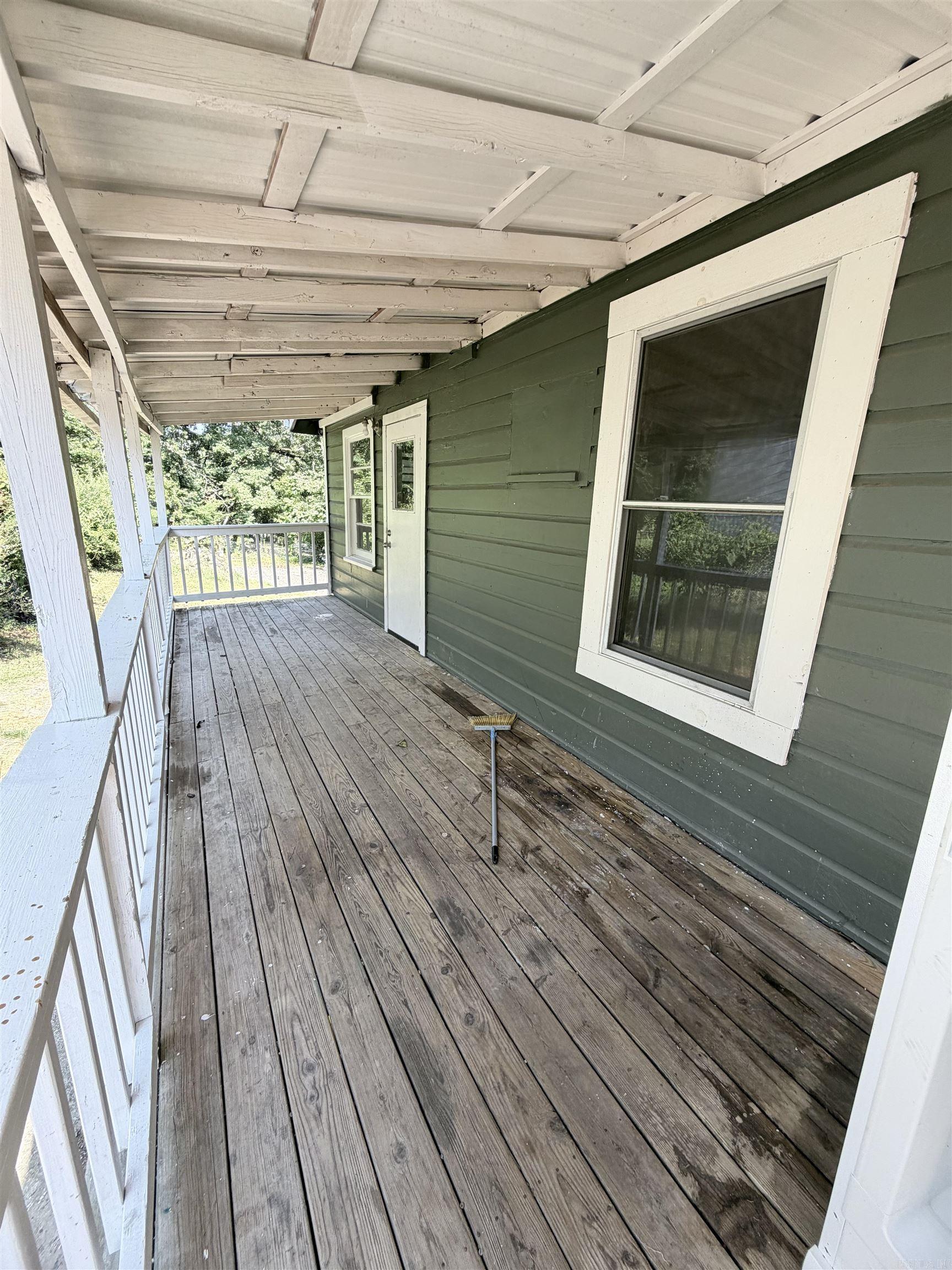 BARROW JOHN - Residential