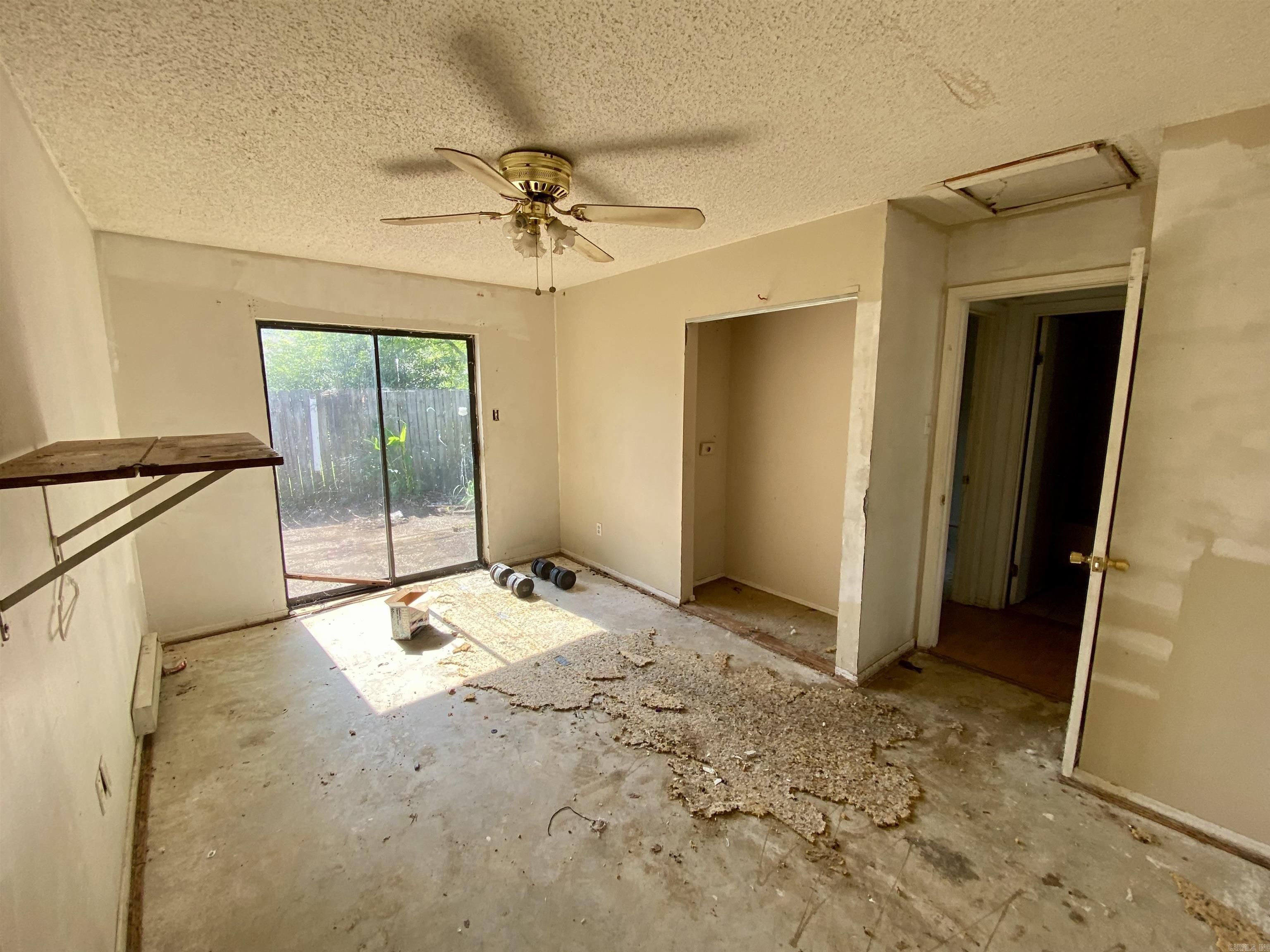 BRIARFIELD - Residential