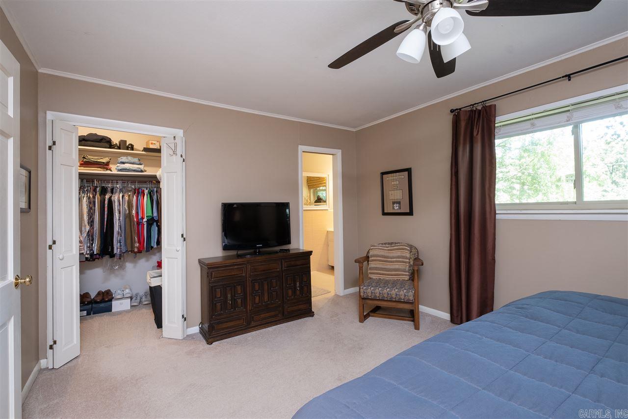 Leawood Manor 1st - Residential