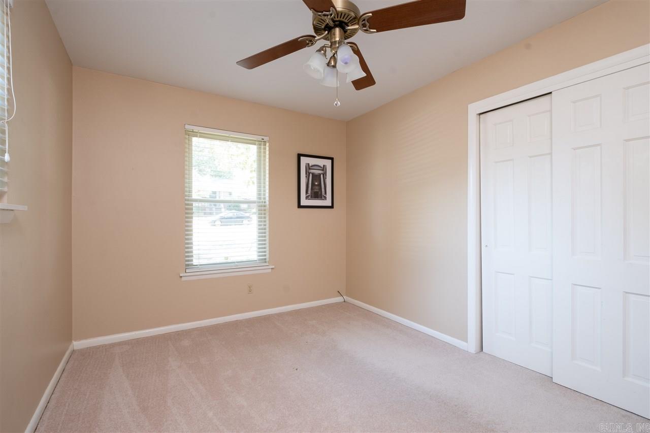 Leawood Manor 1st - Residential