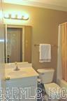 COUNTRY CLUB OF ARK THE - Residential Lease