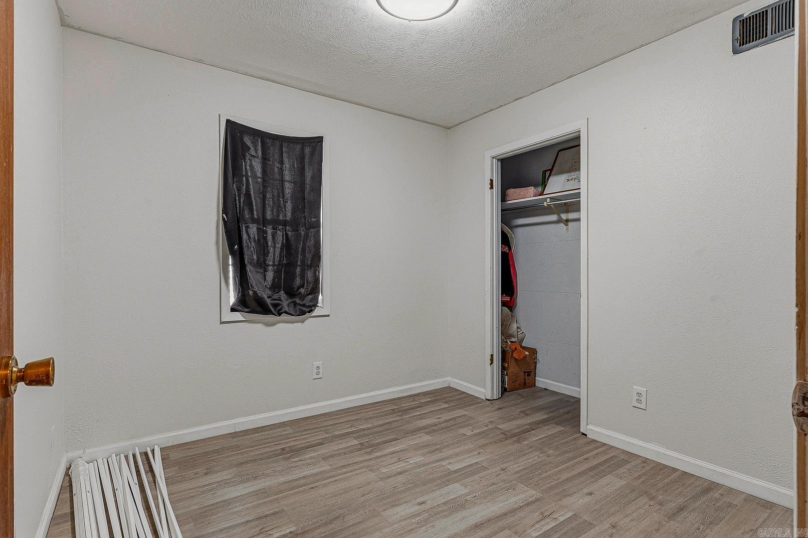 BROOKSIDE - Residential
