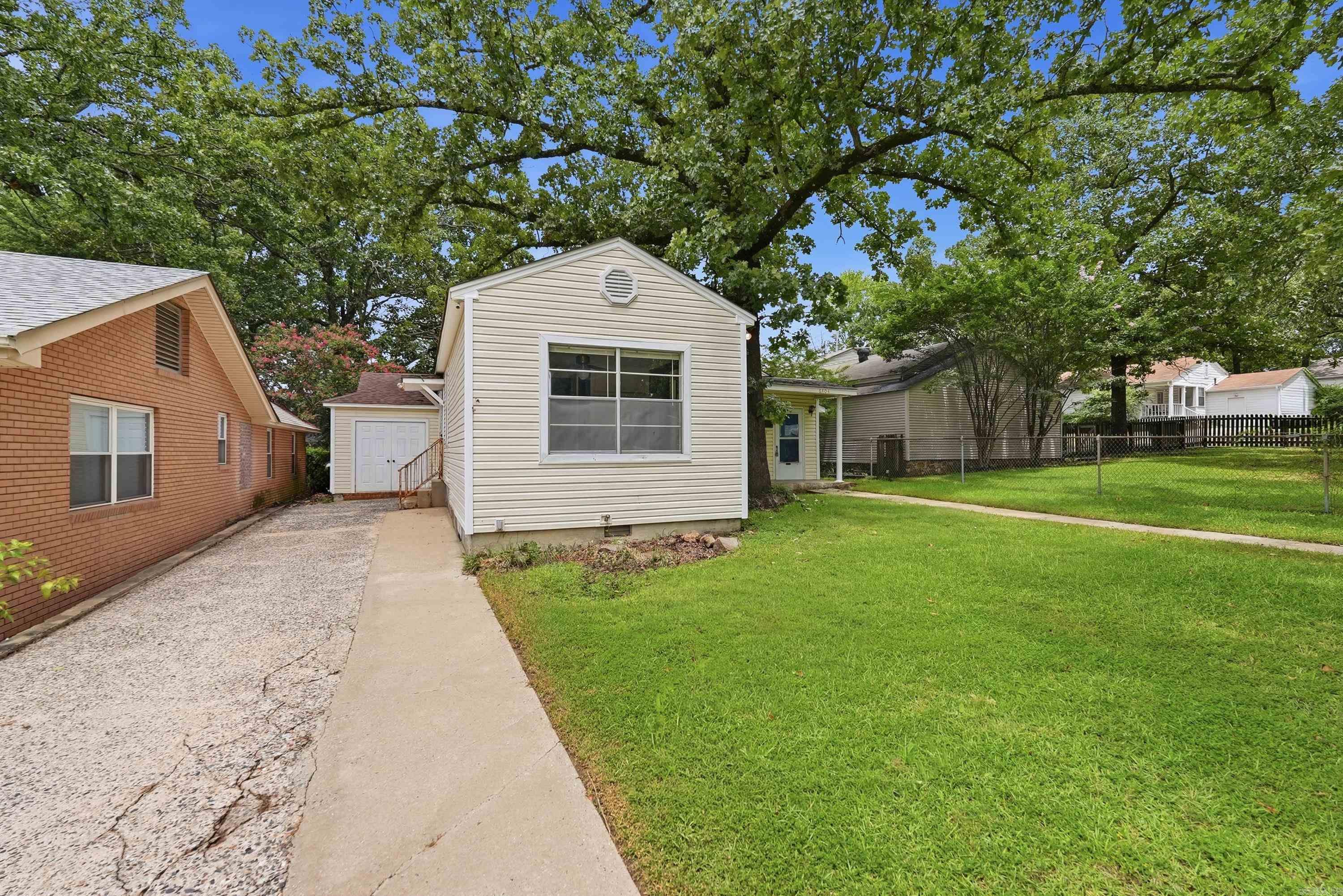 CAMMACK WOODS - Residential