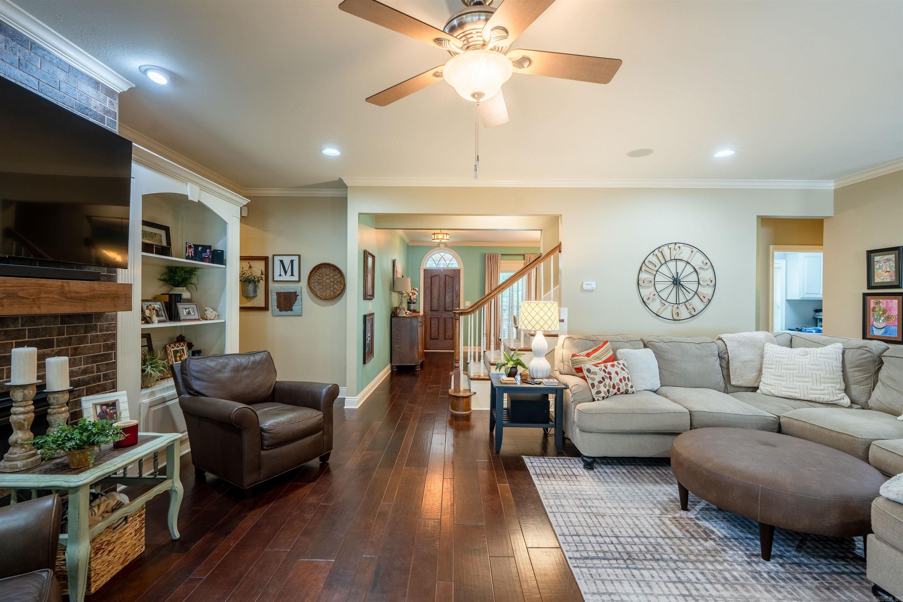 CLUB WEST ESTATES - Residential