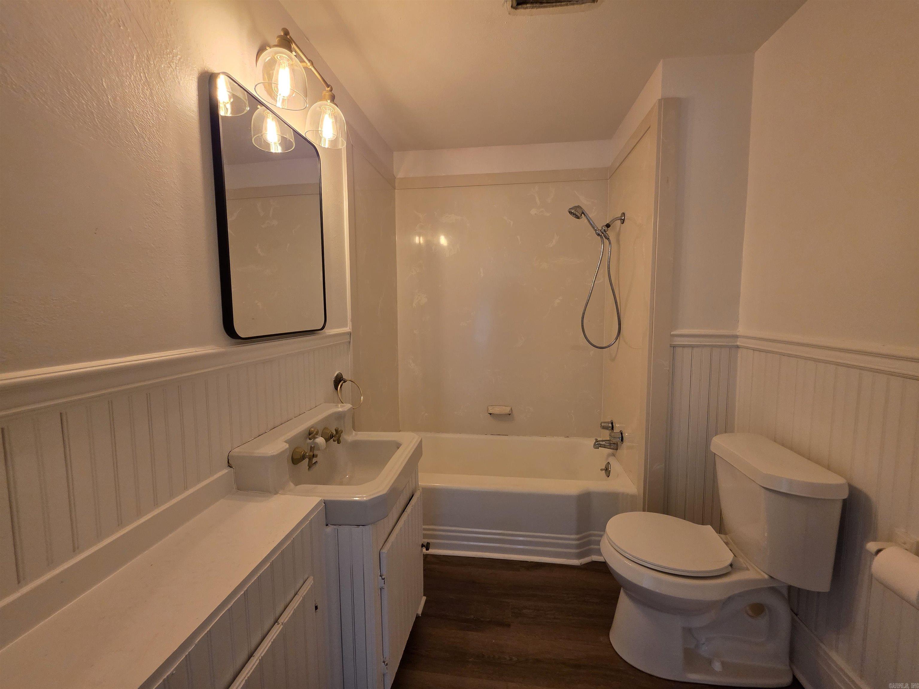 JULIE ADDN - NORTH LITTLE ROCK - Residential Lease