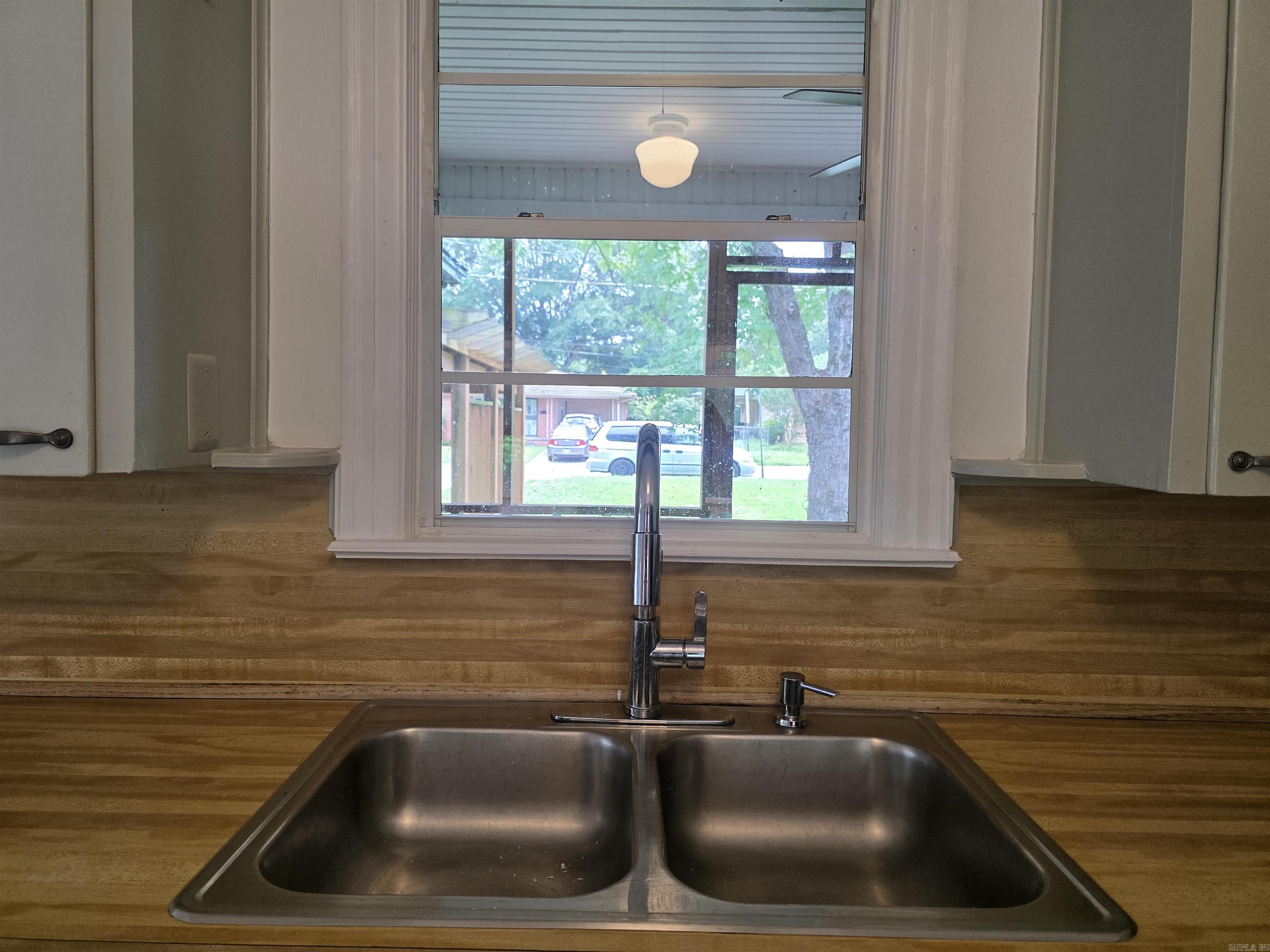 JULIE ADDN - NORTH LITTLE ROCK - Residential Lease