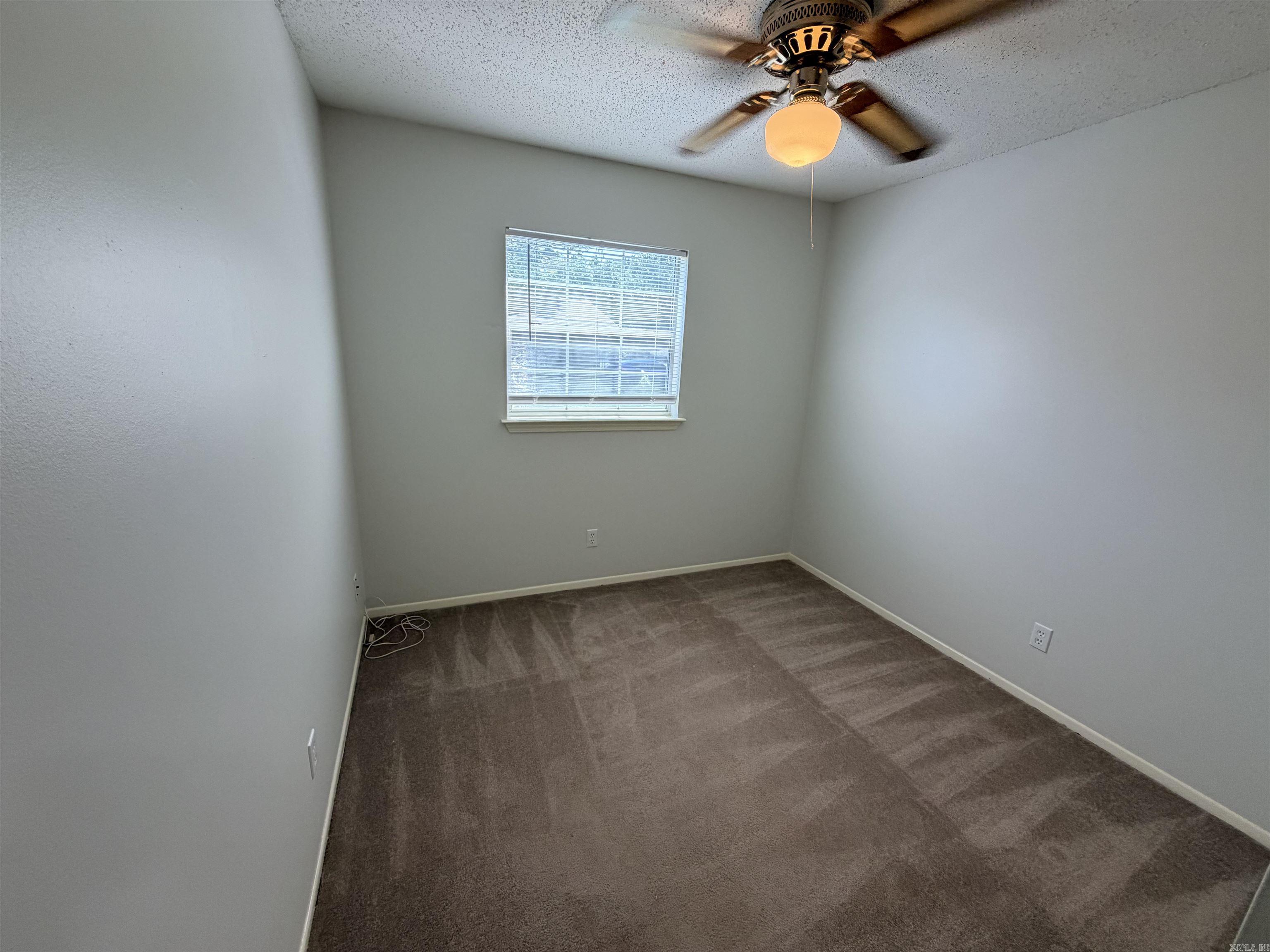 KELLOGG LAKE EST - Residential