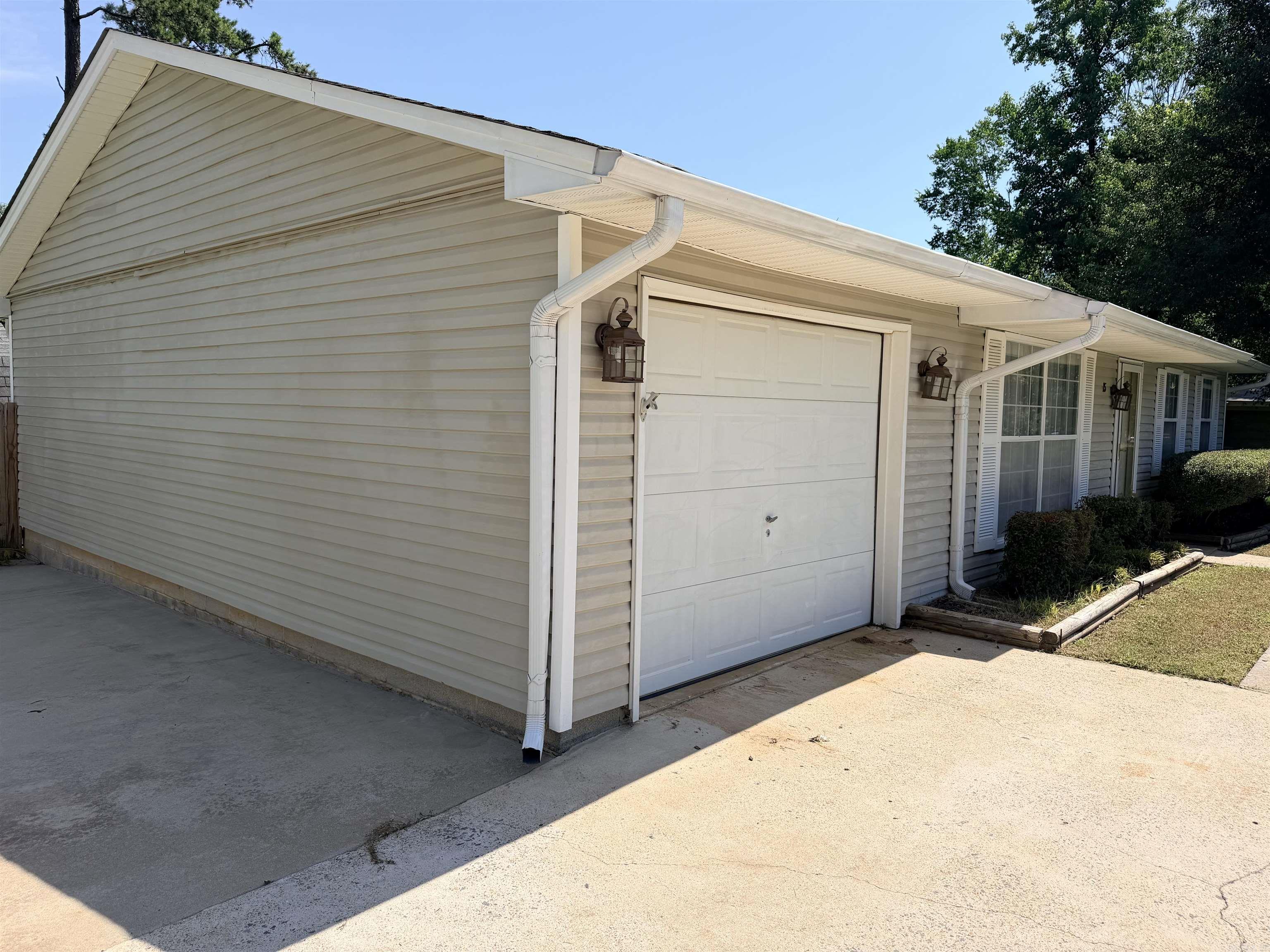 KELLOGG LAKE EST - Residential