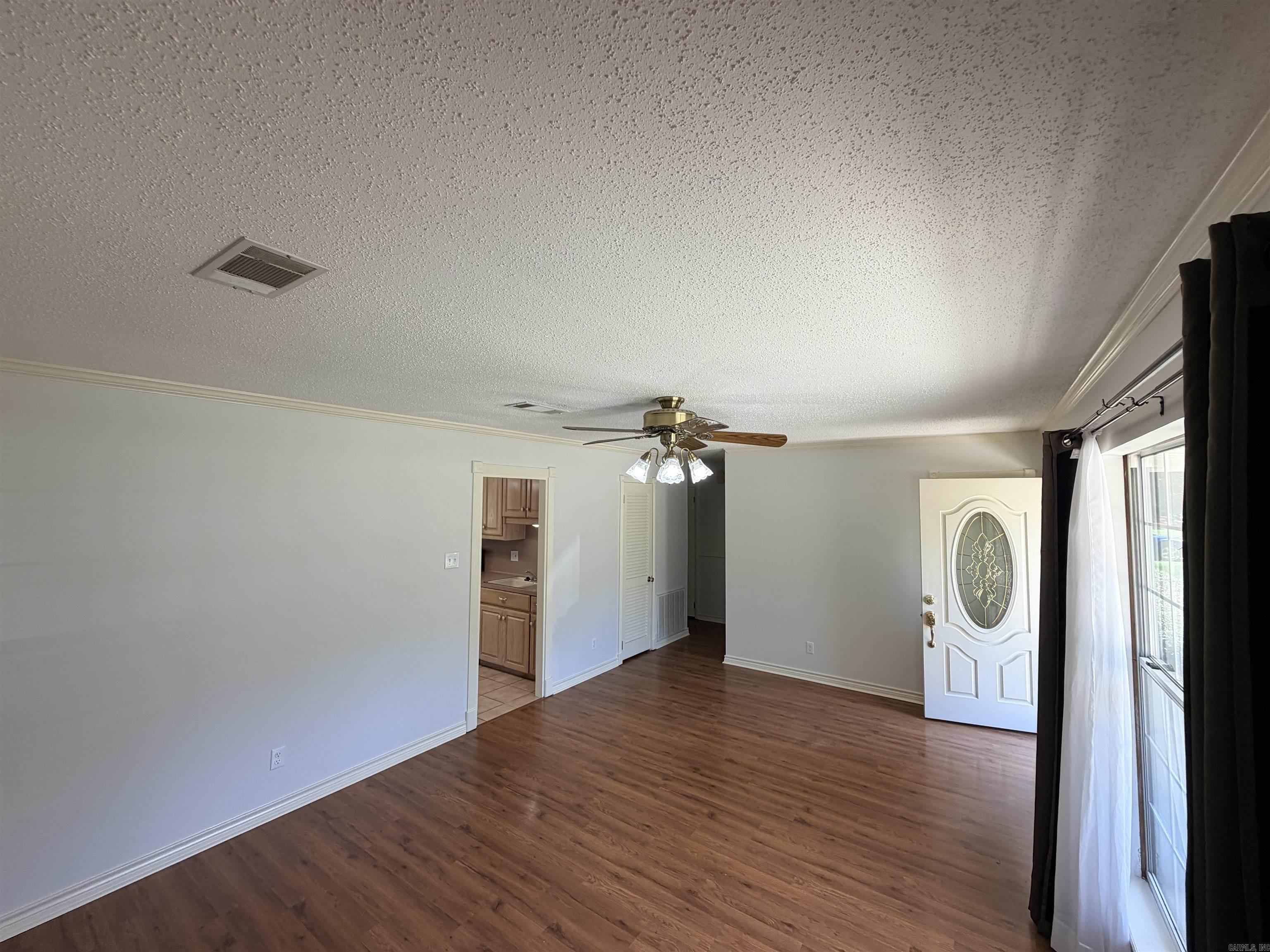 KELLOGG LAKE EST - Residential