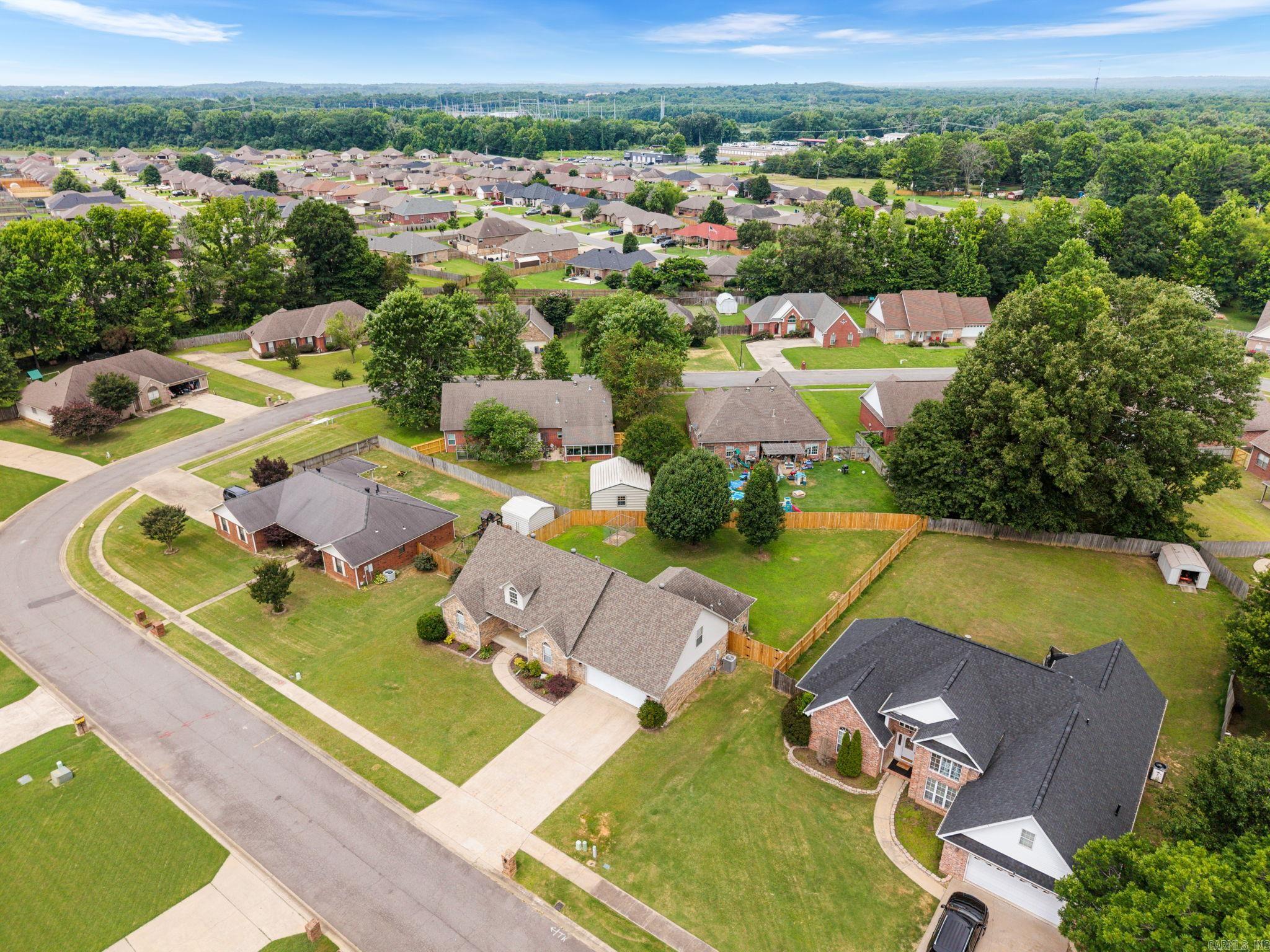 COUNTRY VILLAGE ESTATES - Residential