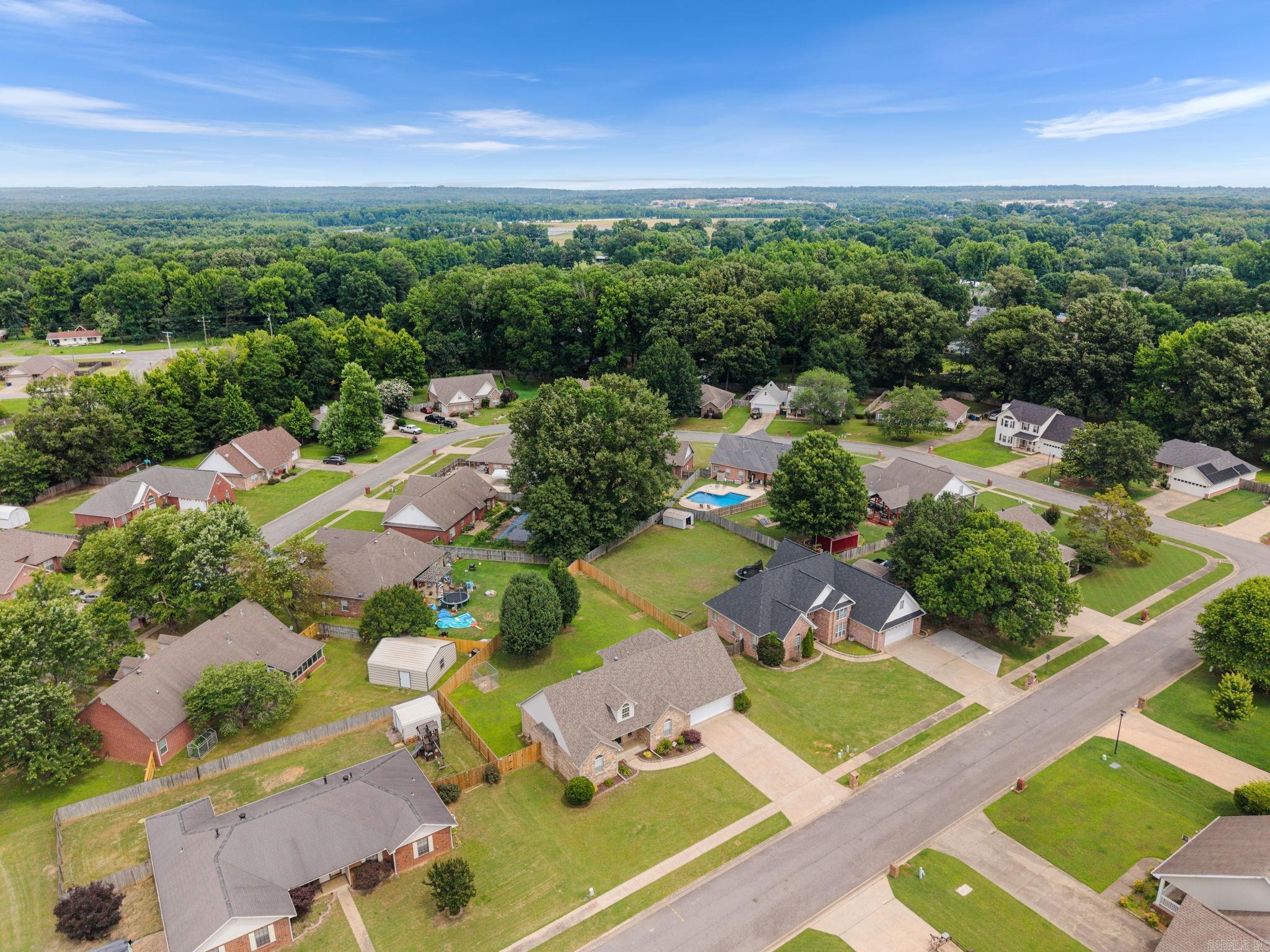 COUNTRY VILLAGE ESTATES - Residential
