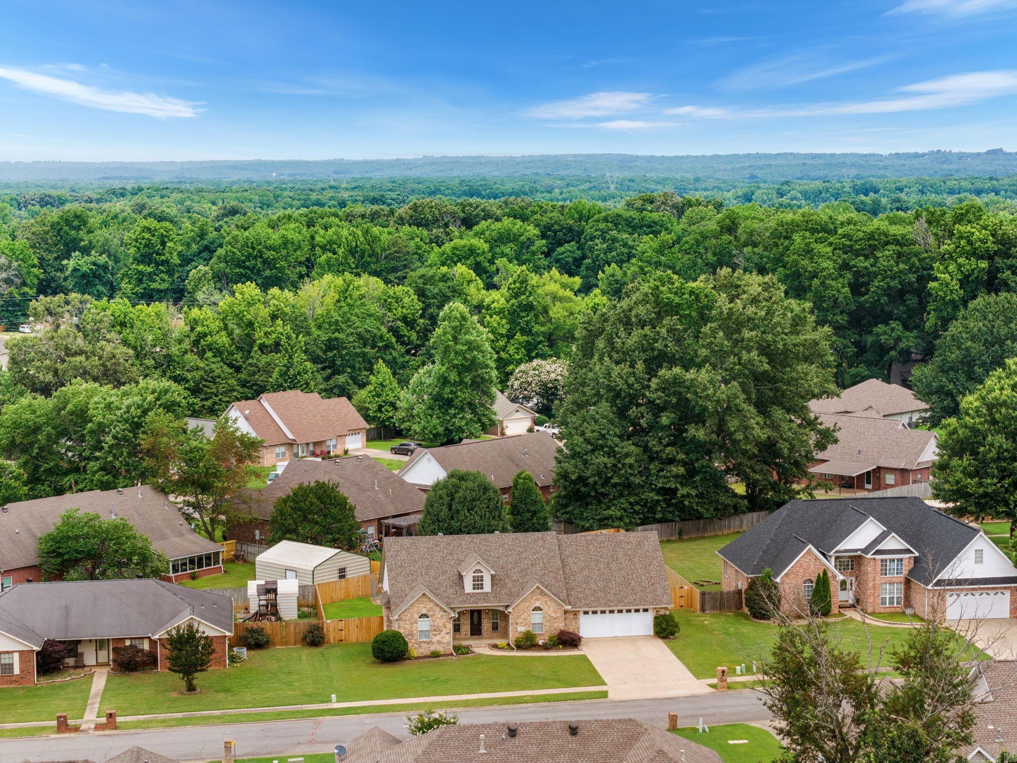 COUNTRY VILLAGE ESTATES - Residential