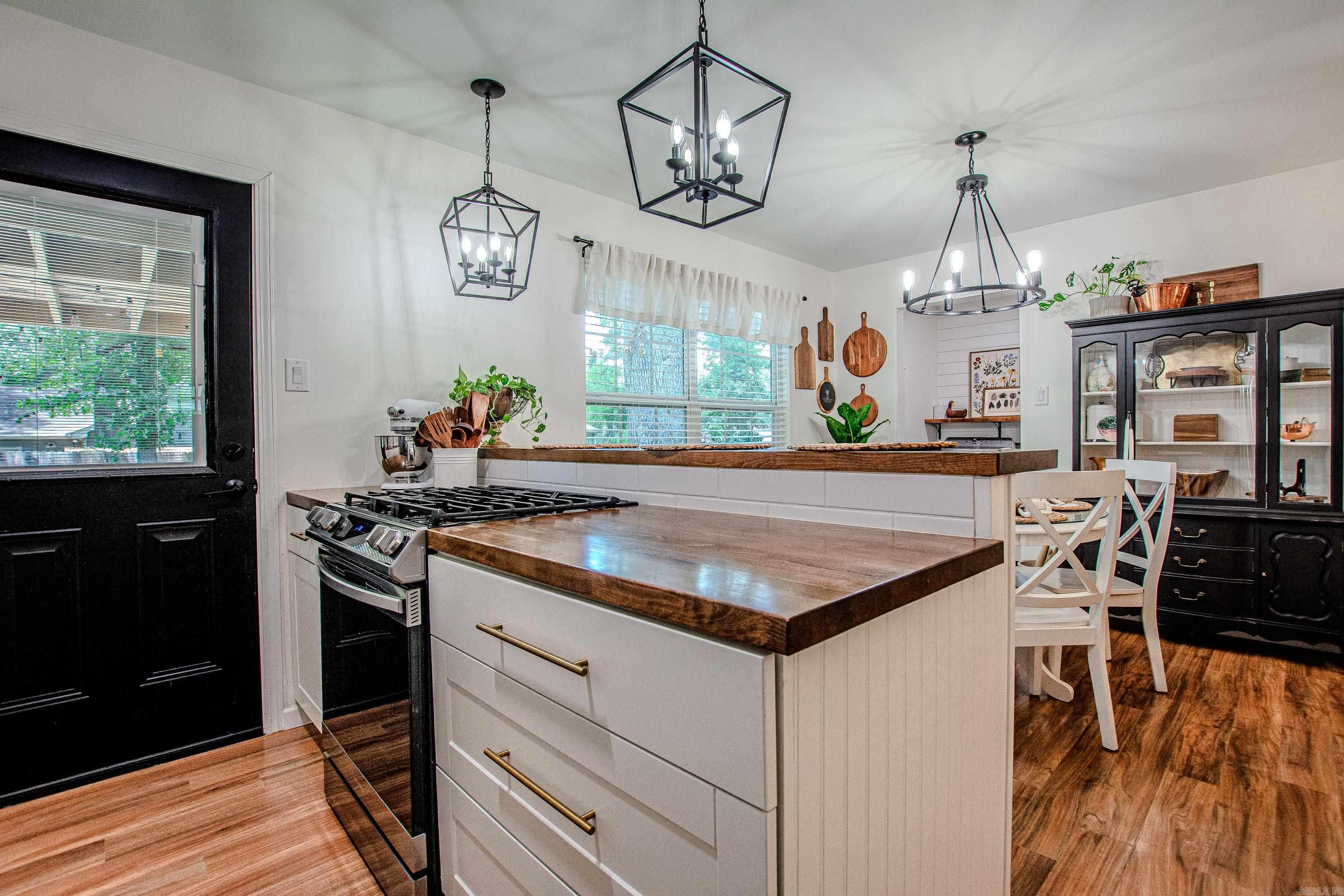 RIDGELEA ADDN - Residential