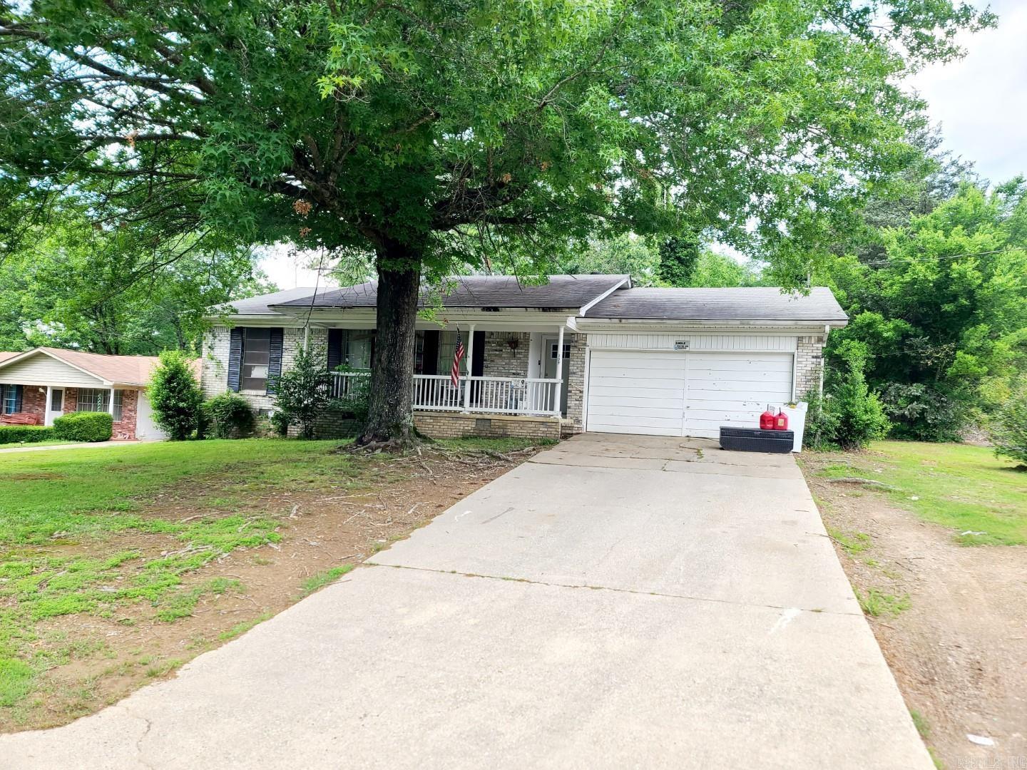 This 3-Bed, 2-Bath home with a garage, fenced backyard is situated on a corner lot and located in A rated Lakeside School District is priced to sell! Investors and those looking to put in some sweat equity, do not miss this great opportunity!