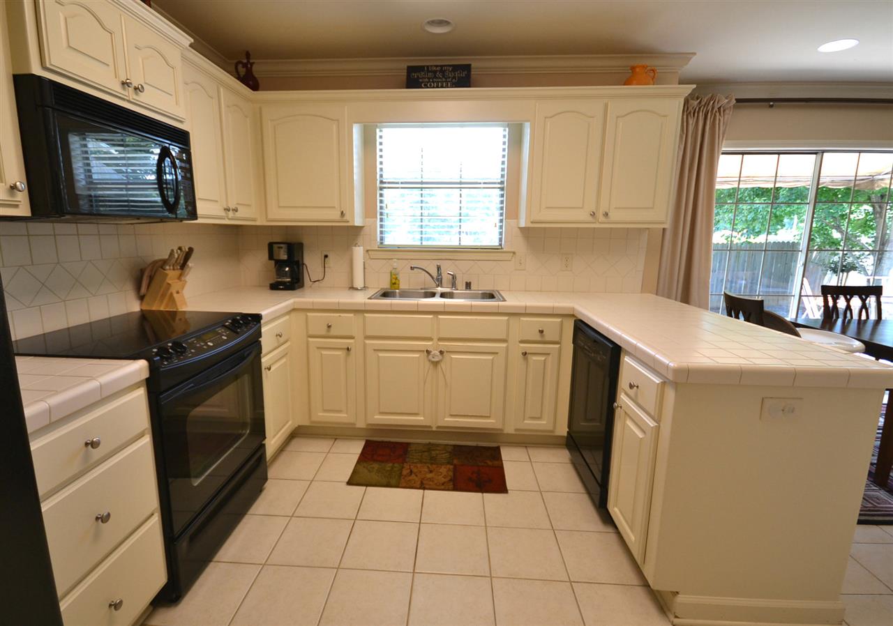 Oaks Bluff - Residential