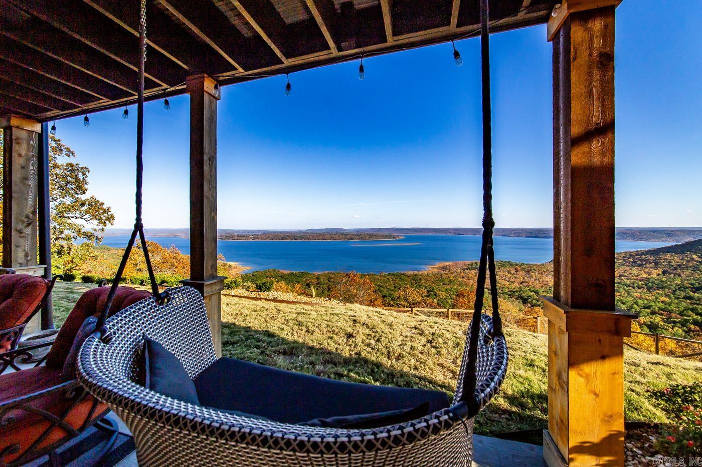 DIAMOND BLUFF ESTATES EAST - Residential