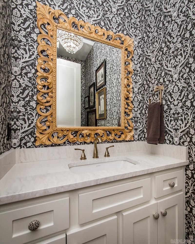 DIAMOND BLUFF ESTATES EAST - Residential