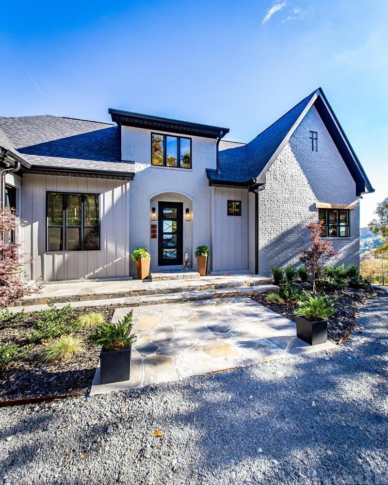 DIAMOND BLUFF ESTATES EAST - Residential