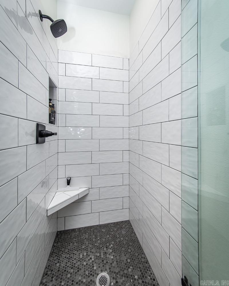 DIAMOND BLUFF ESTATES EAST - Residential