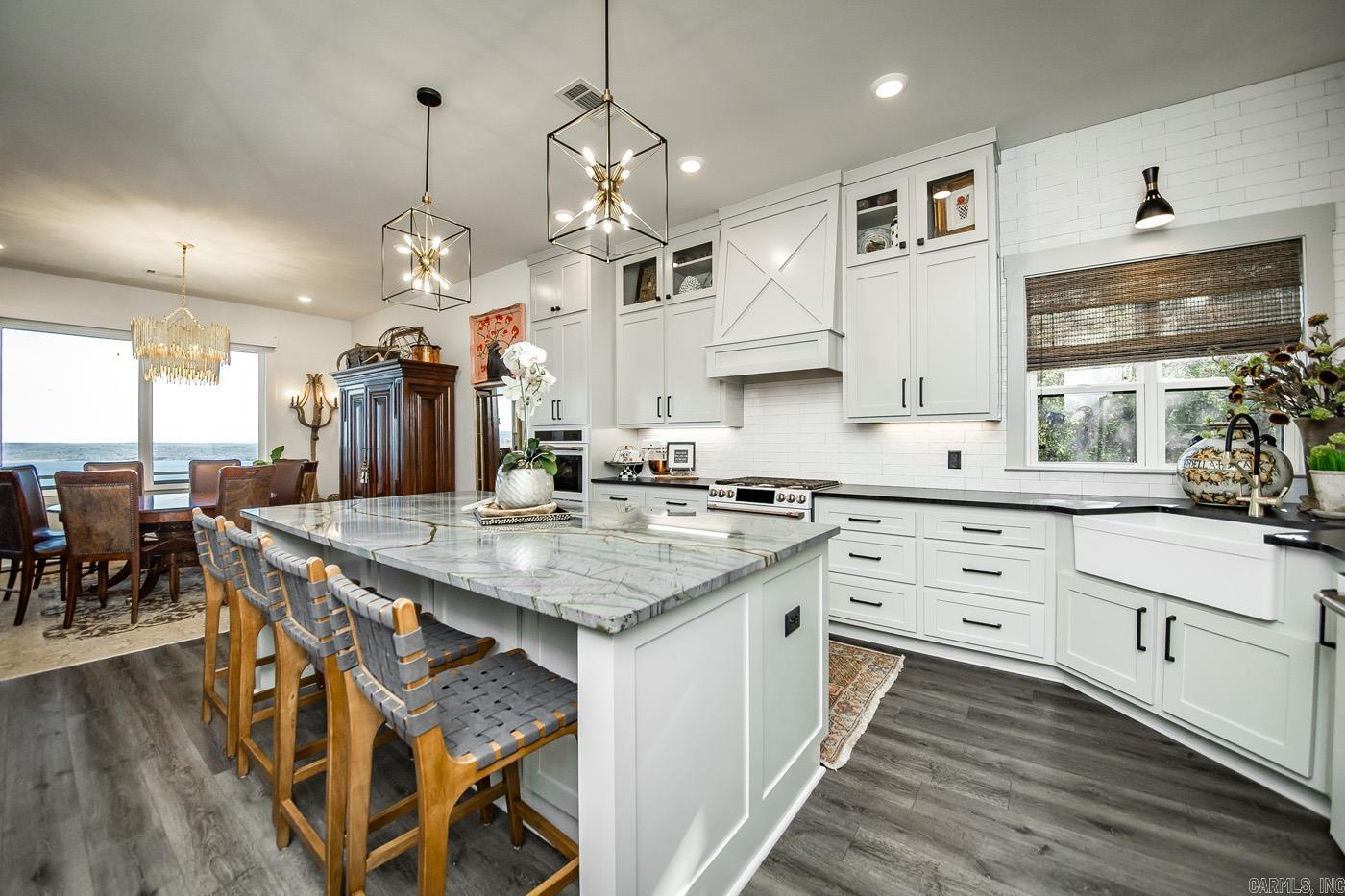 DIAMOND BLUFF ESTATES EAST - Residential
