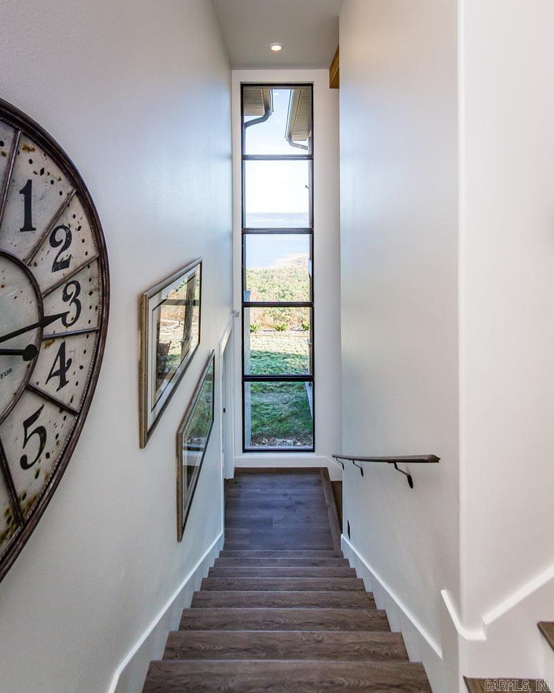DIAMOND BLUFF ESTATES EAST - Residential