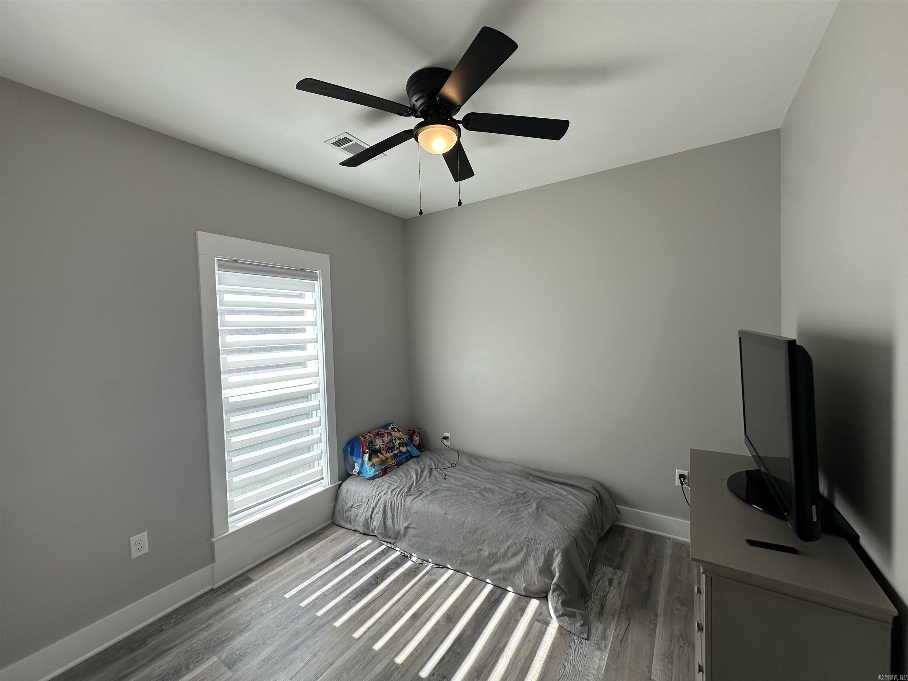EAST MEADOW - Residential