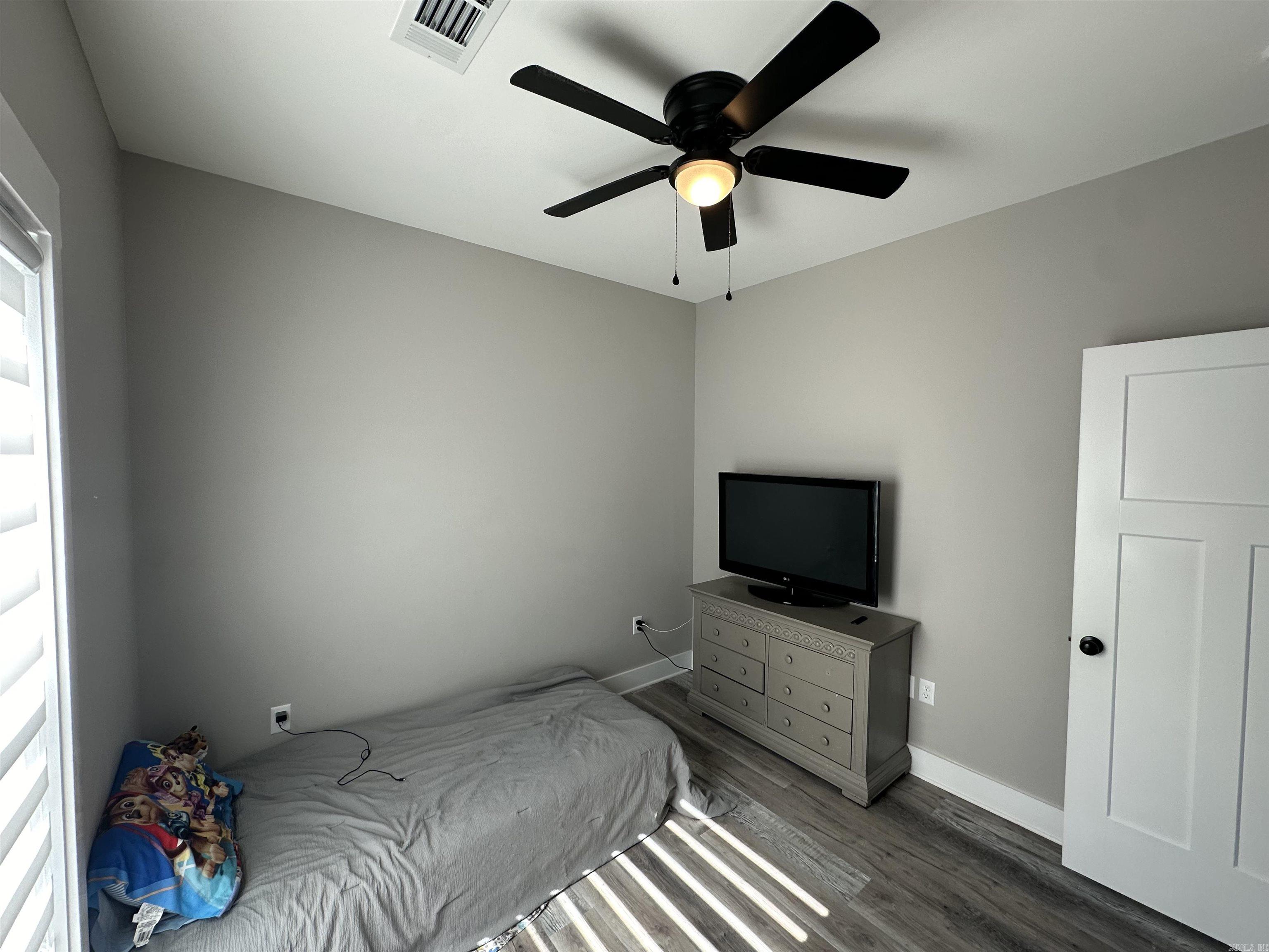 EAST MEADOW - Residential