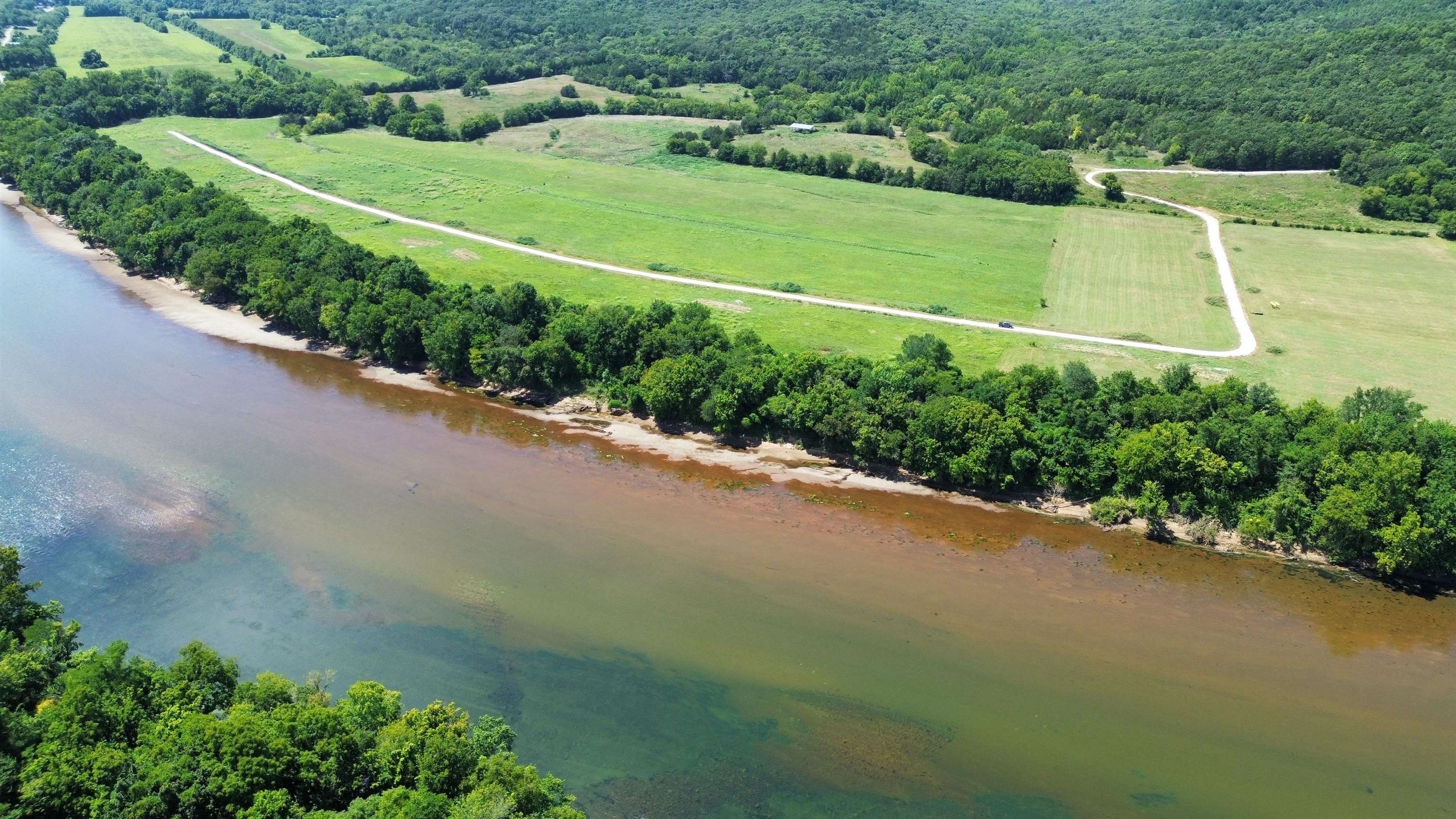 River Oaks - Land