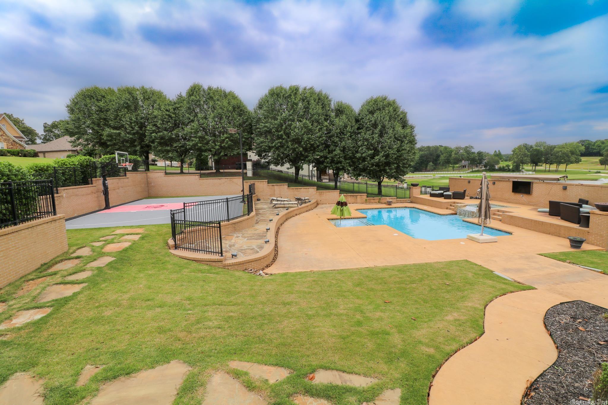 Ridge Point - Residential