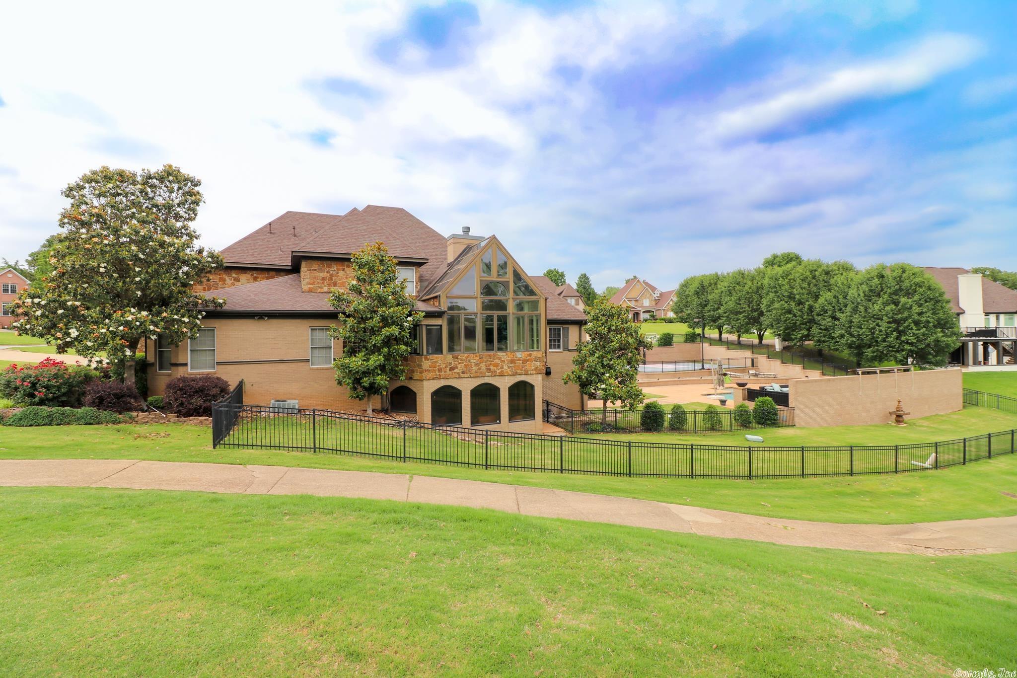 Ridge Point - Residential